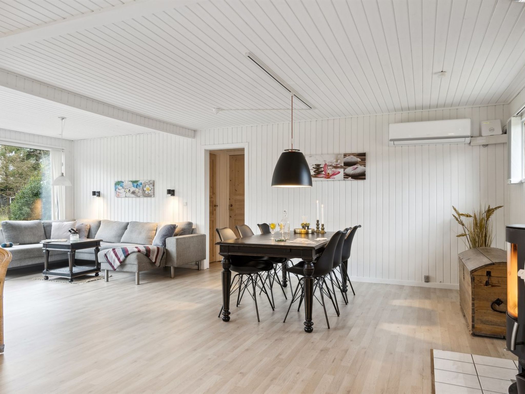 "Suvi" - 700m from the sea - Binnen