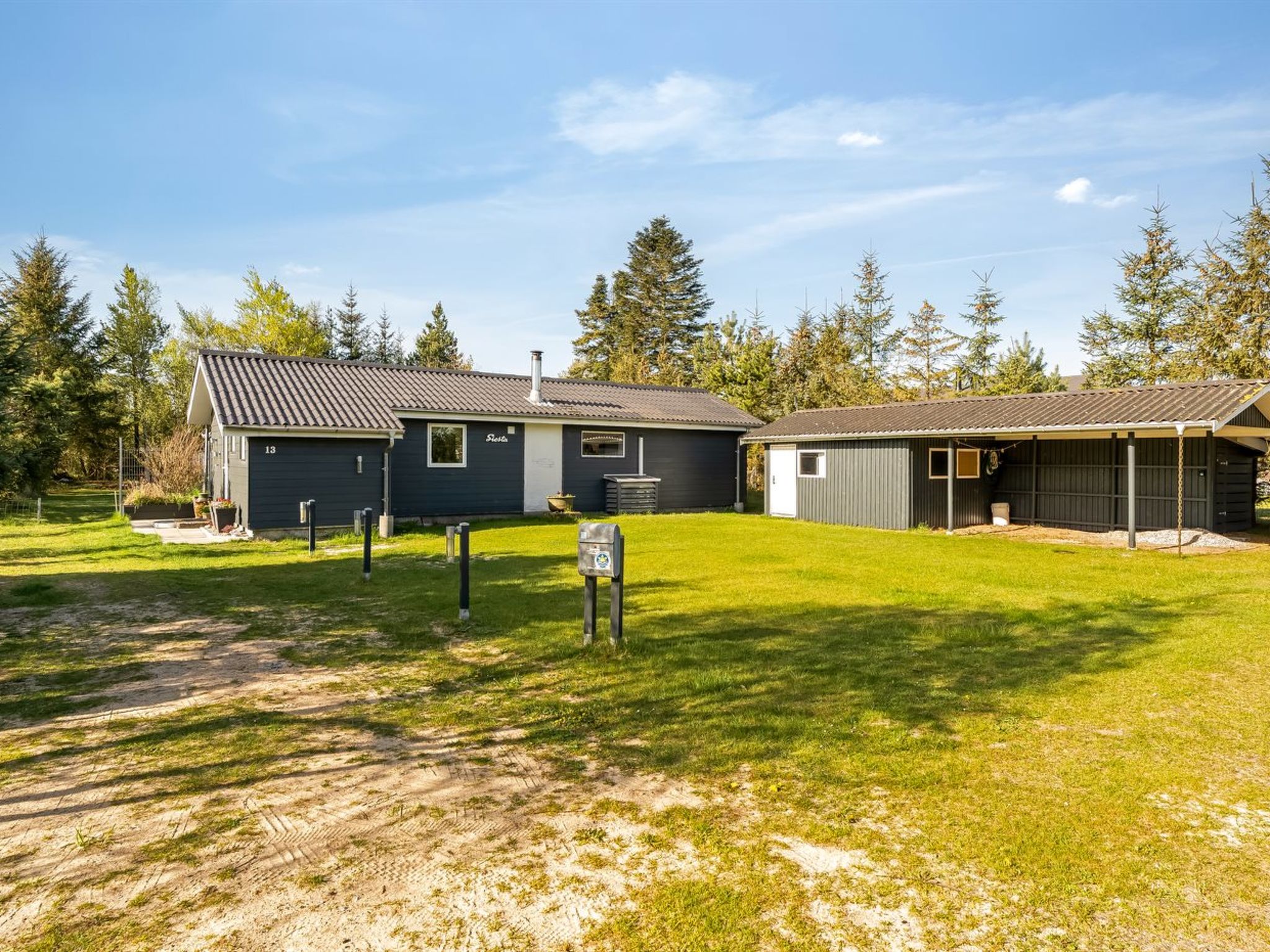 "Suvi" - 700m from the sea - Buiten