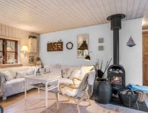 Gezellig vakantiehuis met open haard direct aan zee in Hals - thumbnail 2
