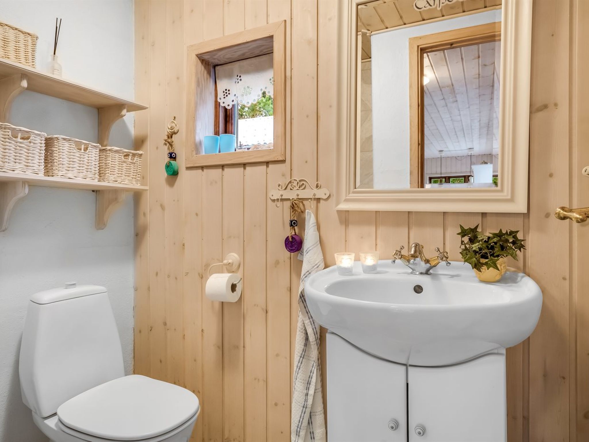 Gezellig vakantiehuis met open haard direct aan zee in Hals - foto 5