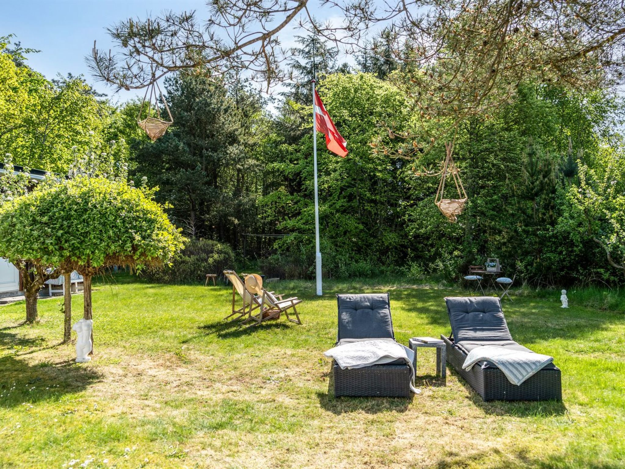 Gezellig vakantiehuis met open haard direct aan zee in Hals - foto 19