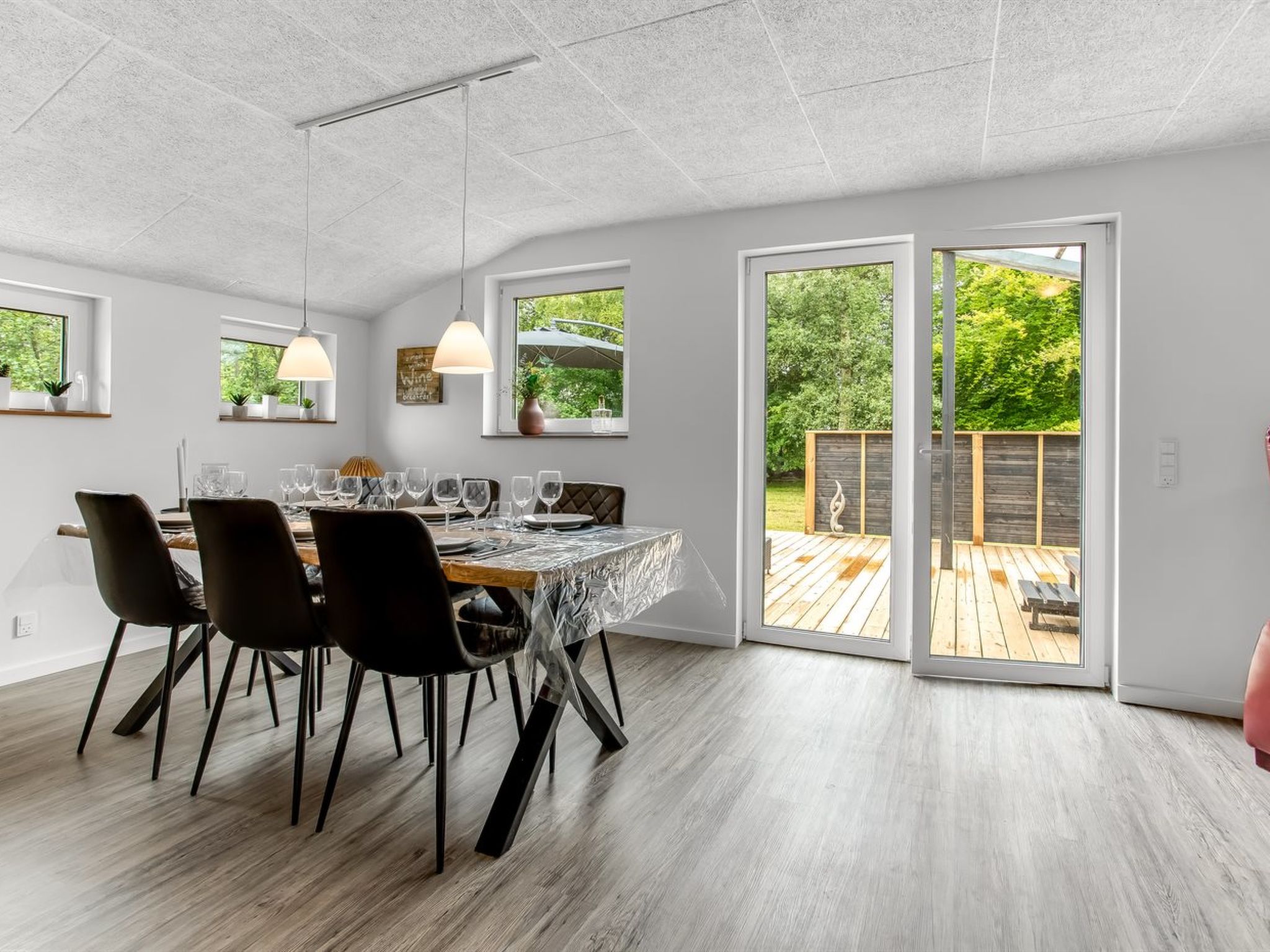 "Dorothea" -  from the sea-Drinnen