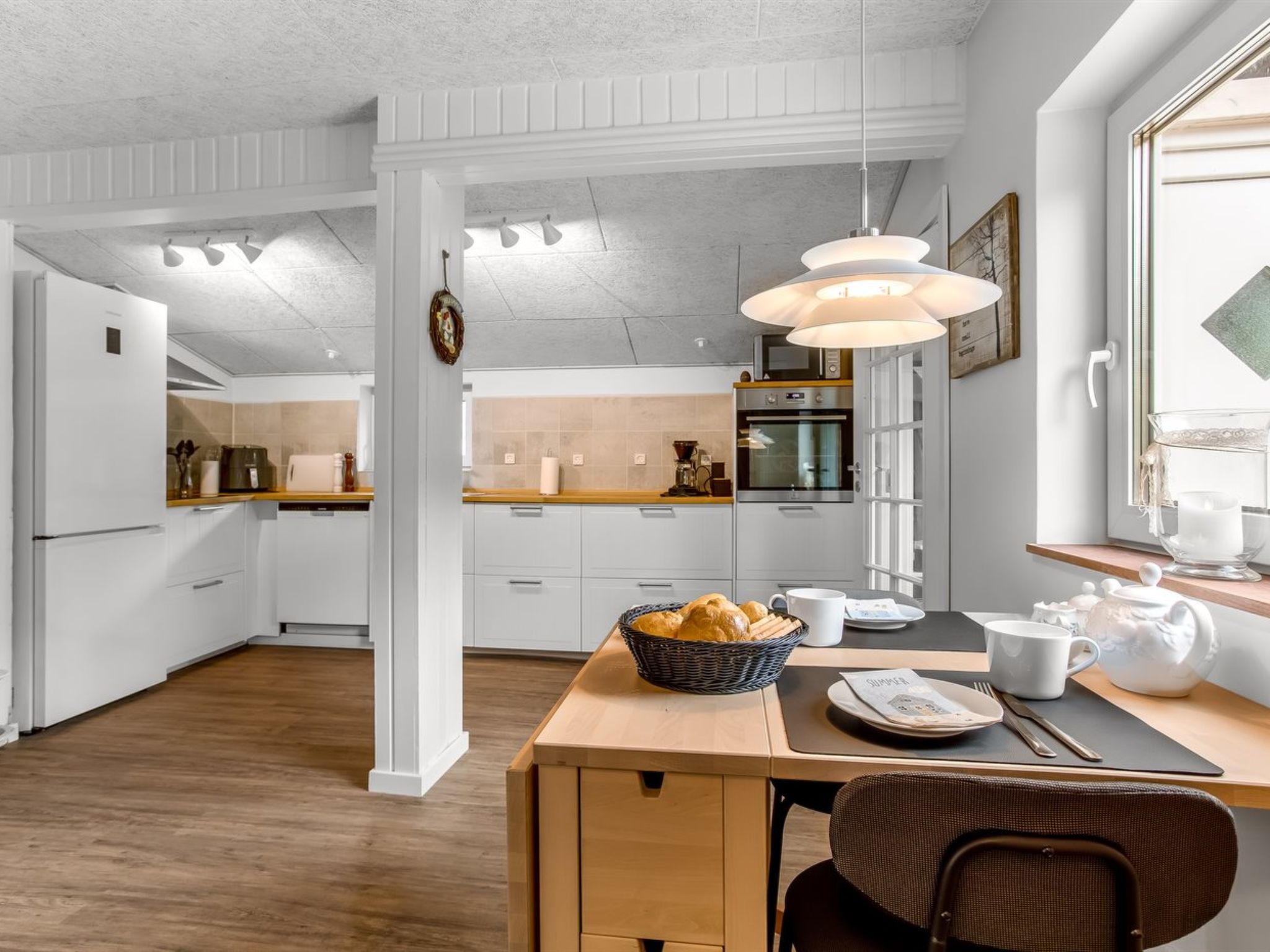 "Dorothea" -  from the sea-Drinnen