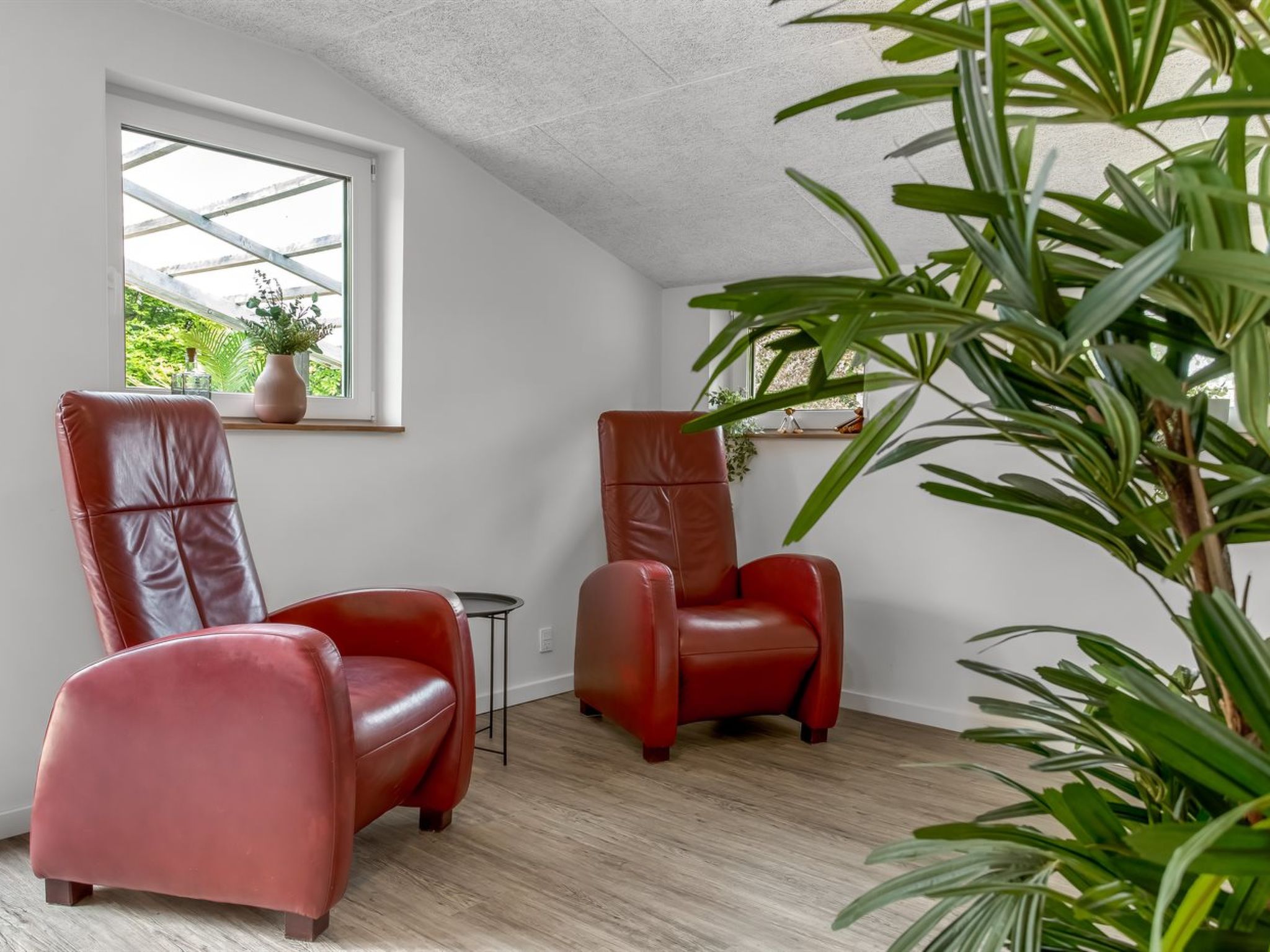 "Dorothea" -  from the sea-Drinnen