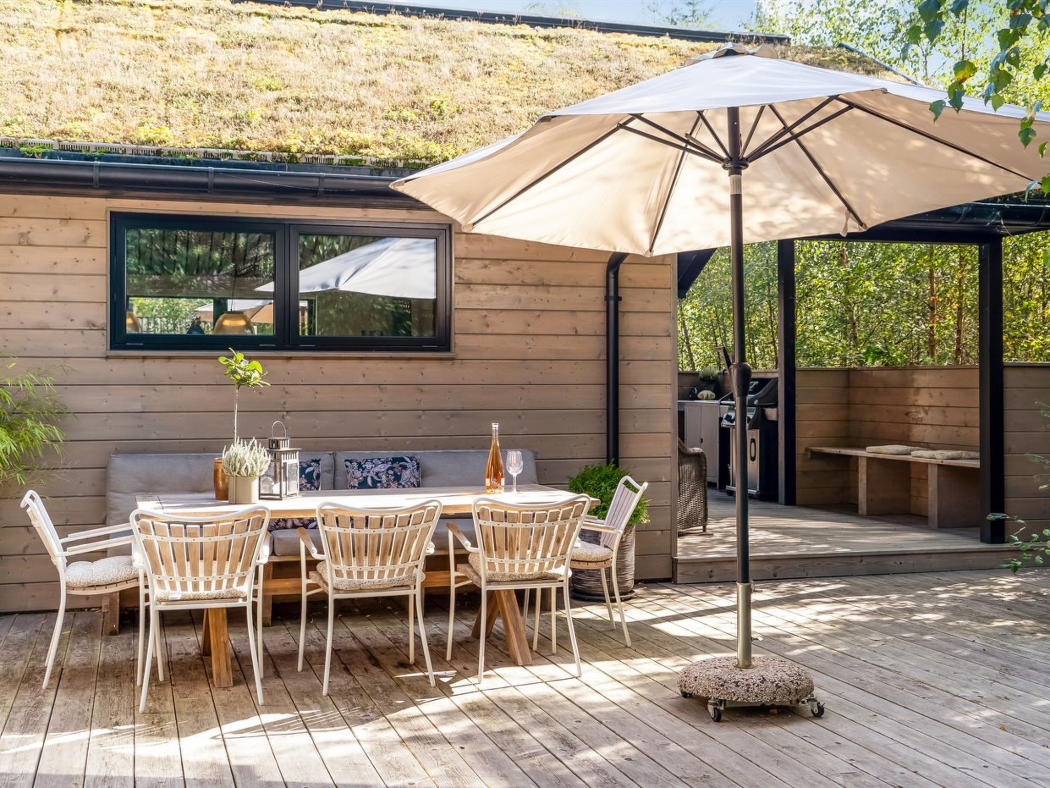 "Arbnora" -  from the sea-Buiten