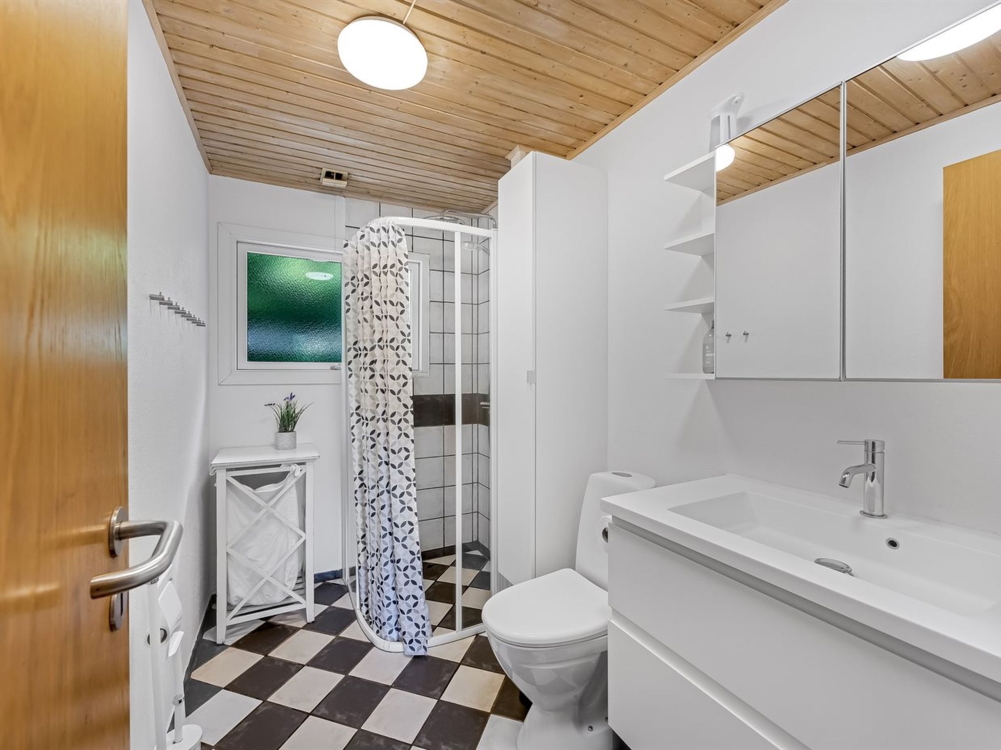 "Eine" -  from the sea-Binnen