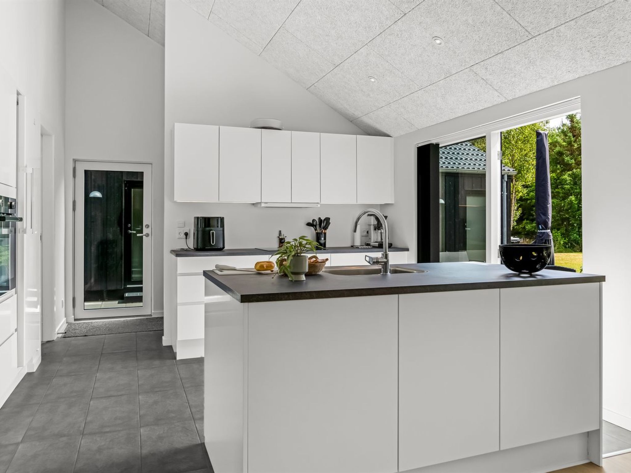 Photo of "Abiorn" -  from the sea