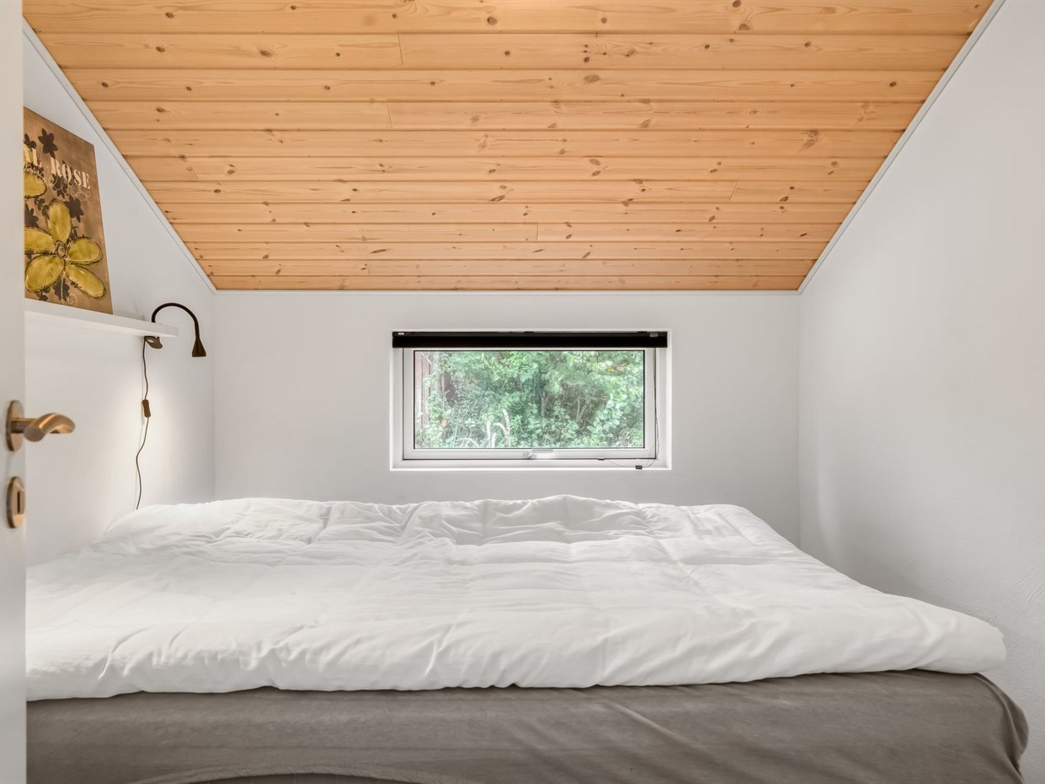 "Silvia" -  from the sea - Binnen