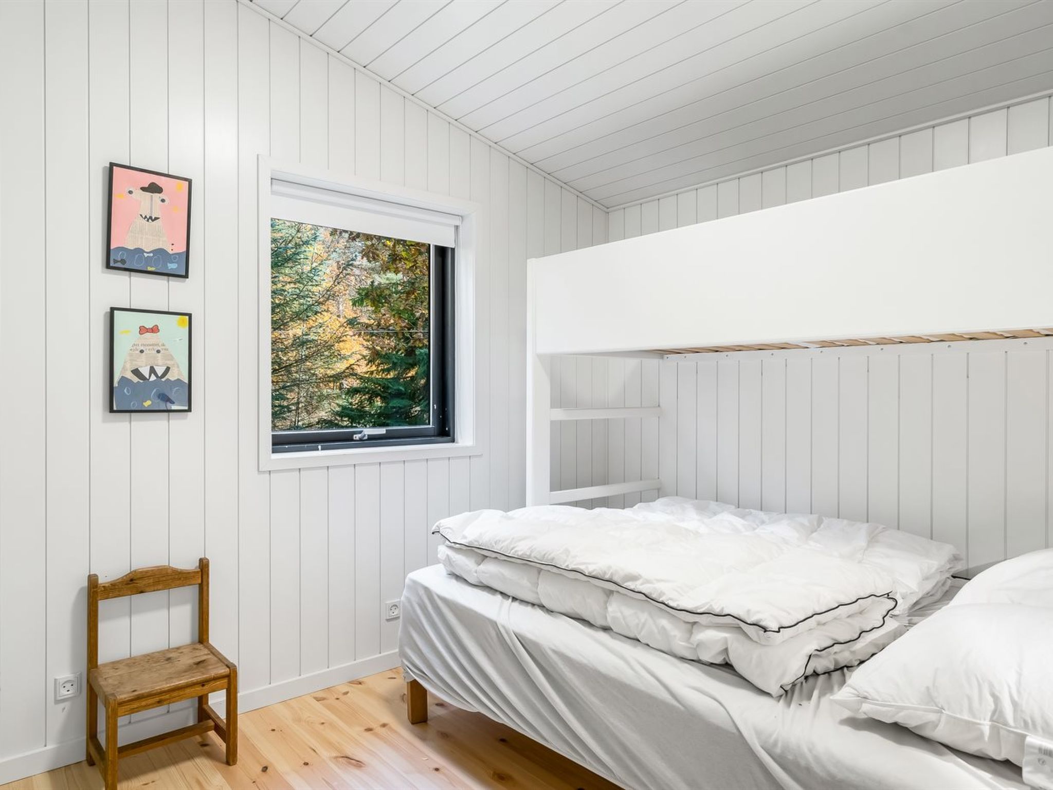 "Sofija" -  from the sea-Drinnen