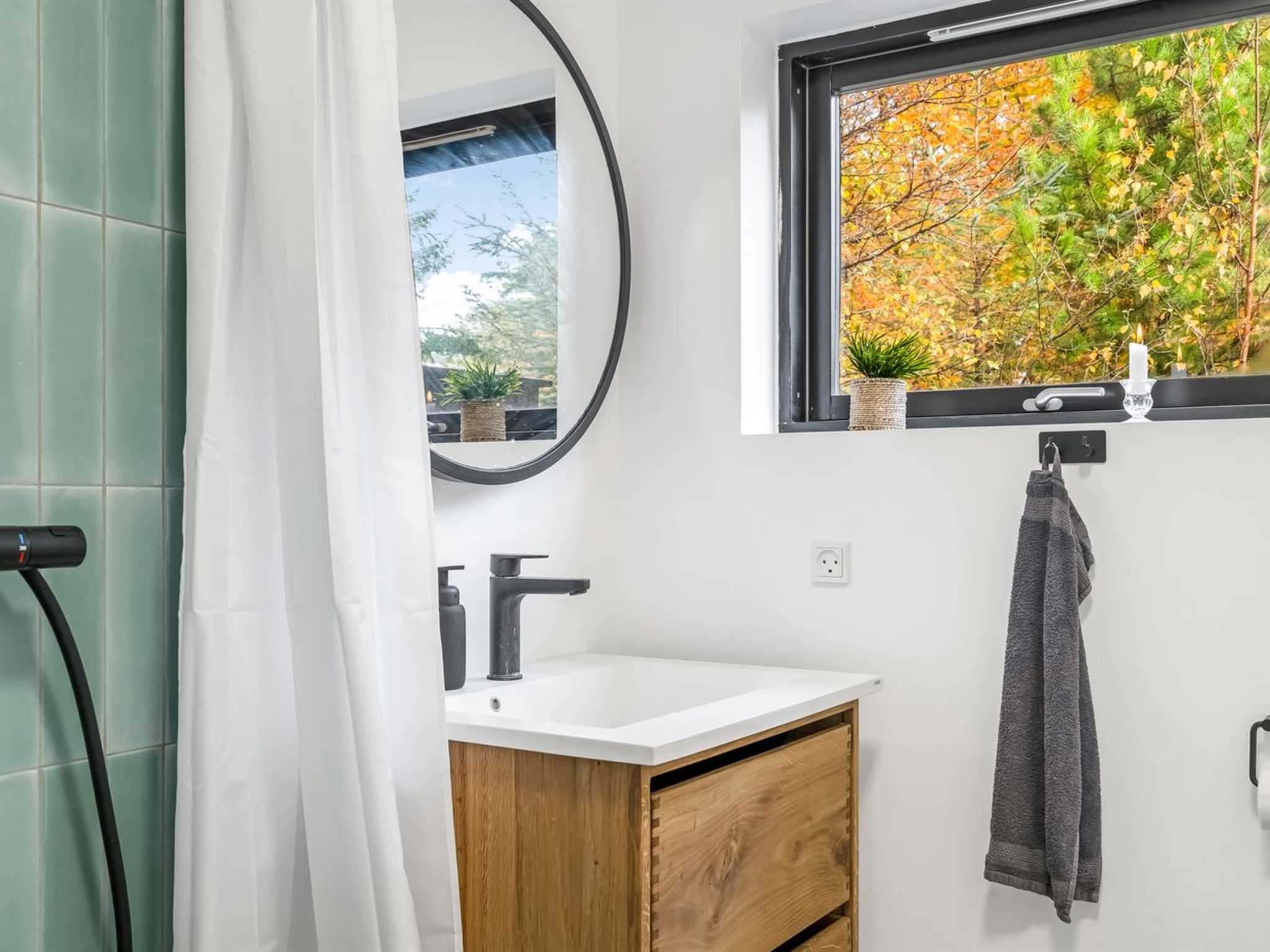 "Sofija" -  from the sea-Drinnen