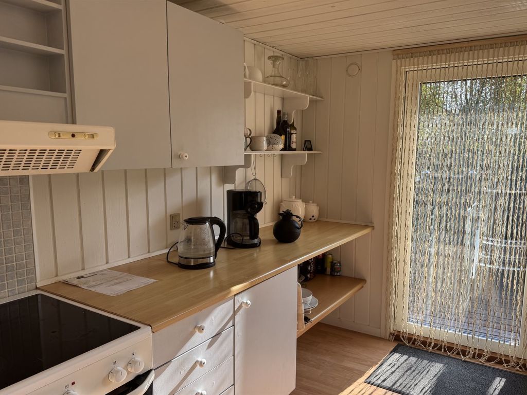 'Hughlek' -  from the sea