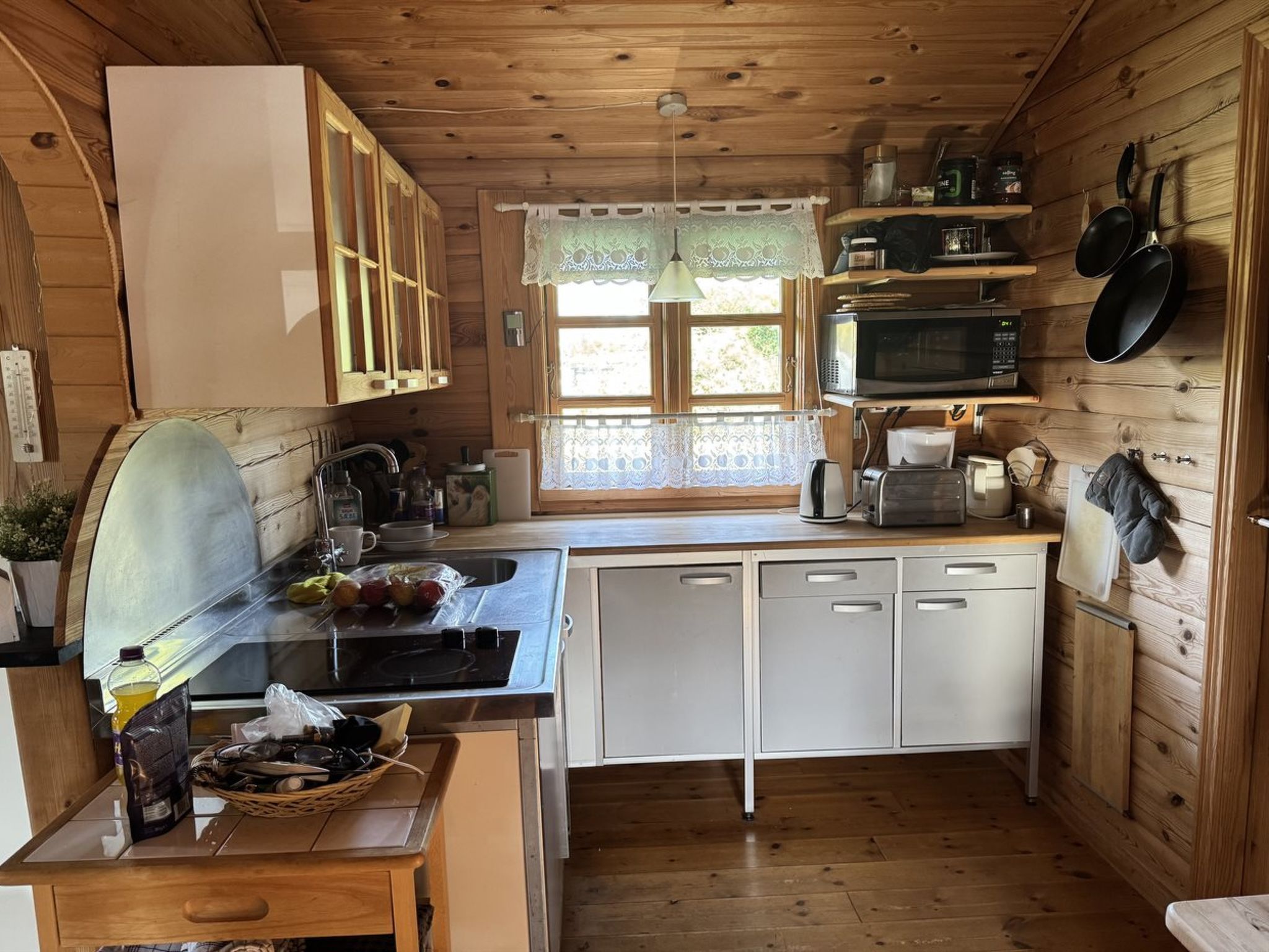 "Hakon" - 1km from the sea-Drinnen