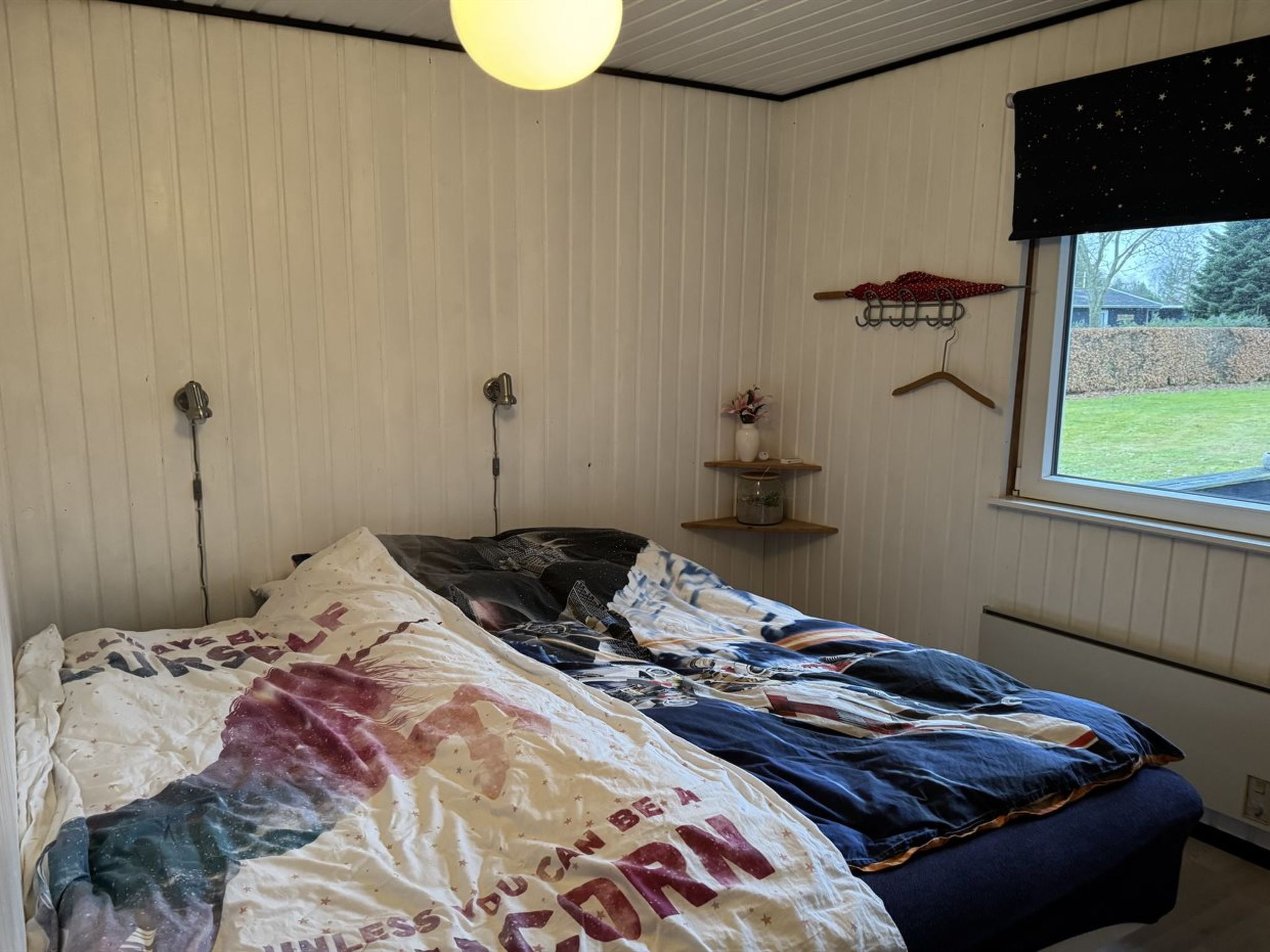 "Floora" -  from the sea-Binnen