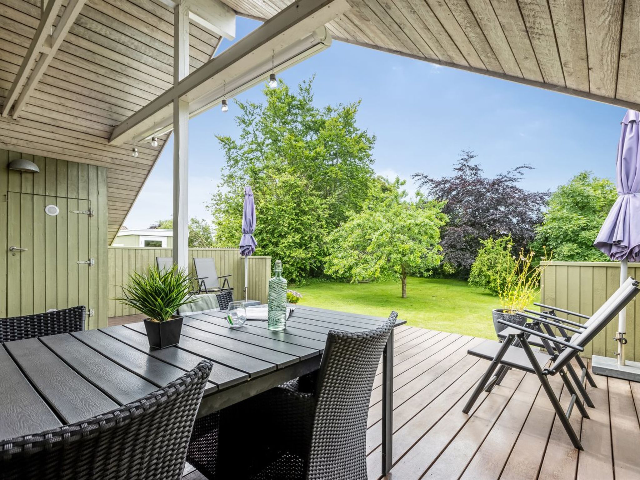 "Emiljan" -  from the sea-Buiten