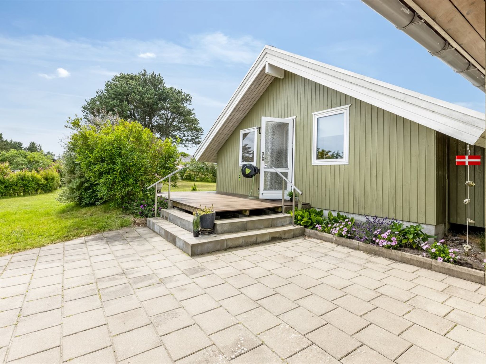 "Emiljan" -  from the sea-Buiten