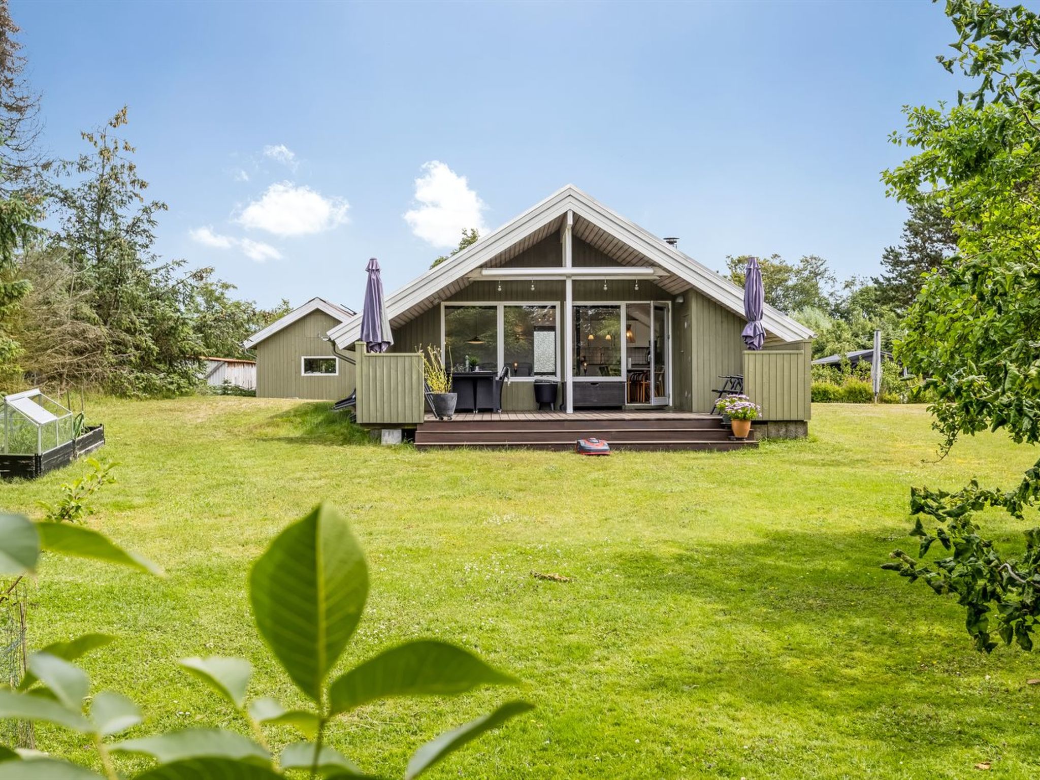 "Emiljan" -  from the sea-Buiten