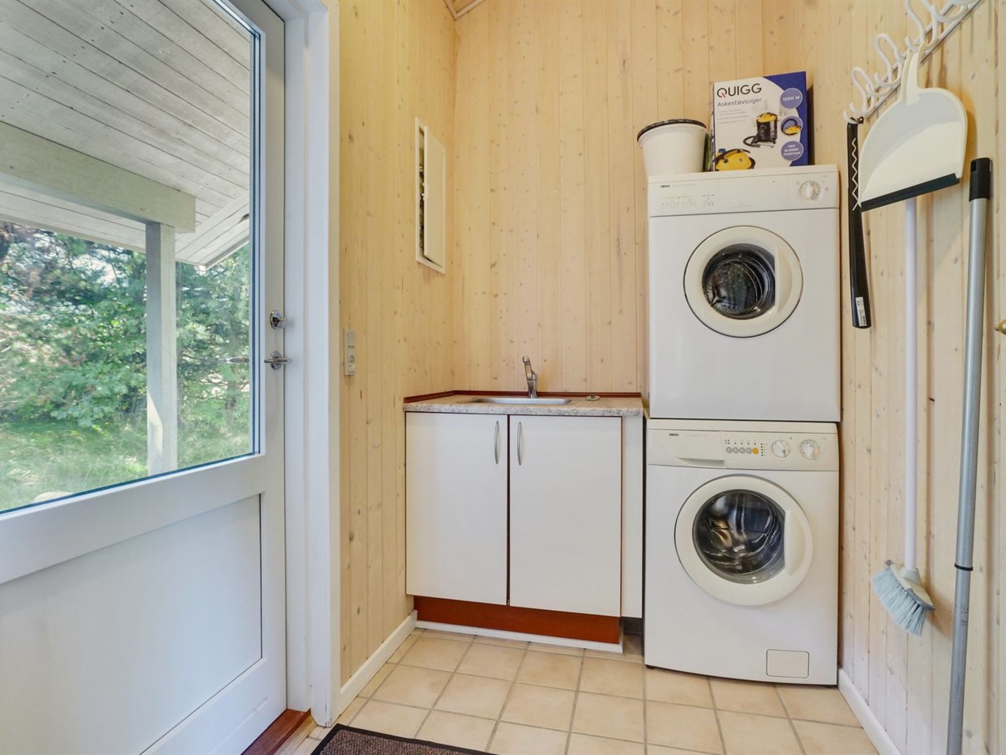 "Jussi" - 3.5km from the sea-Dedans