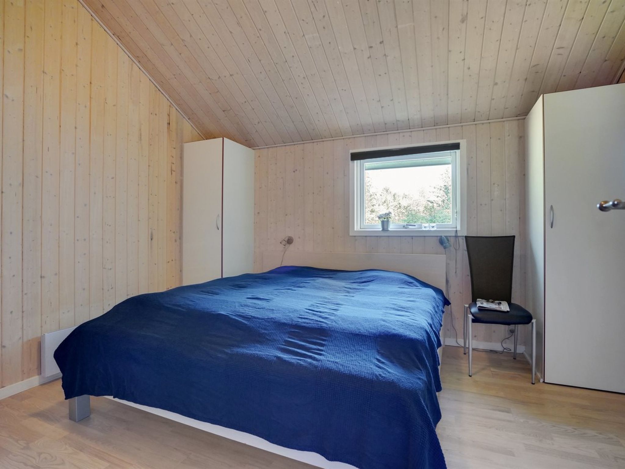 "Jussi" - 3.5km from the sea - Binnen