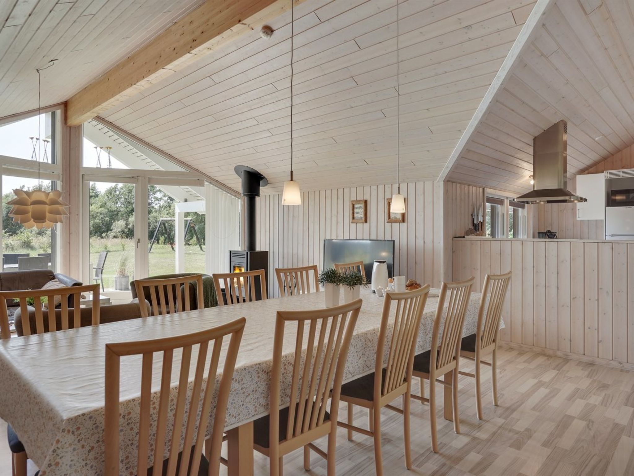 "Richard" - 4km from the sea-Binnen