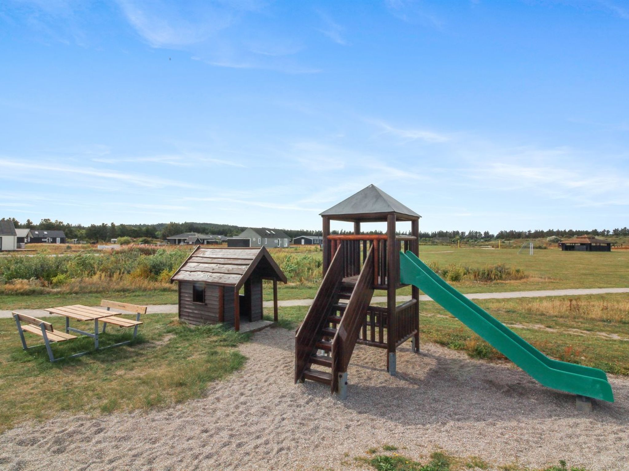 "Asel" - 4km from the sea - Binnen