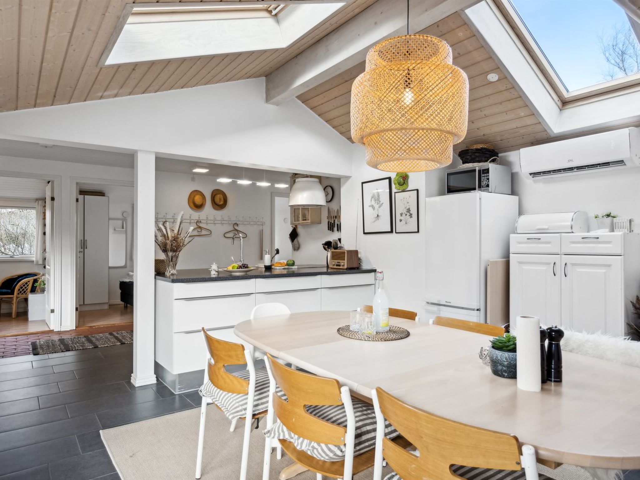 "Hermand" - 3.5km from the sea - Inside
