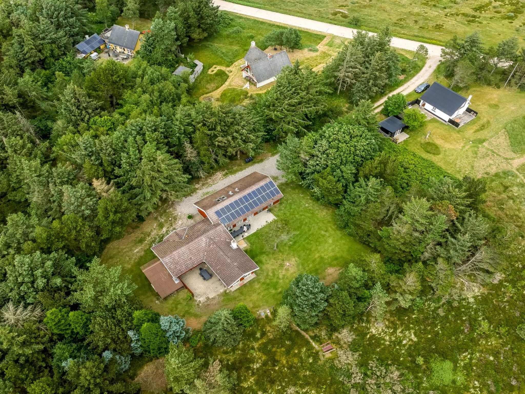 "Aisling" - 700m from the sea - Buiten