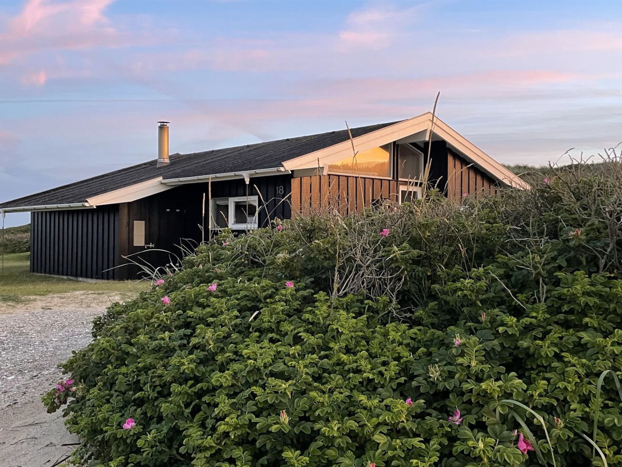 "Annemarie" - 100m from the sea-Buiten