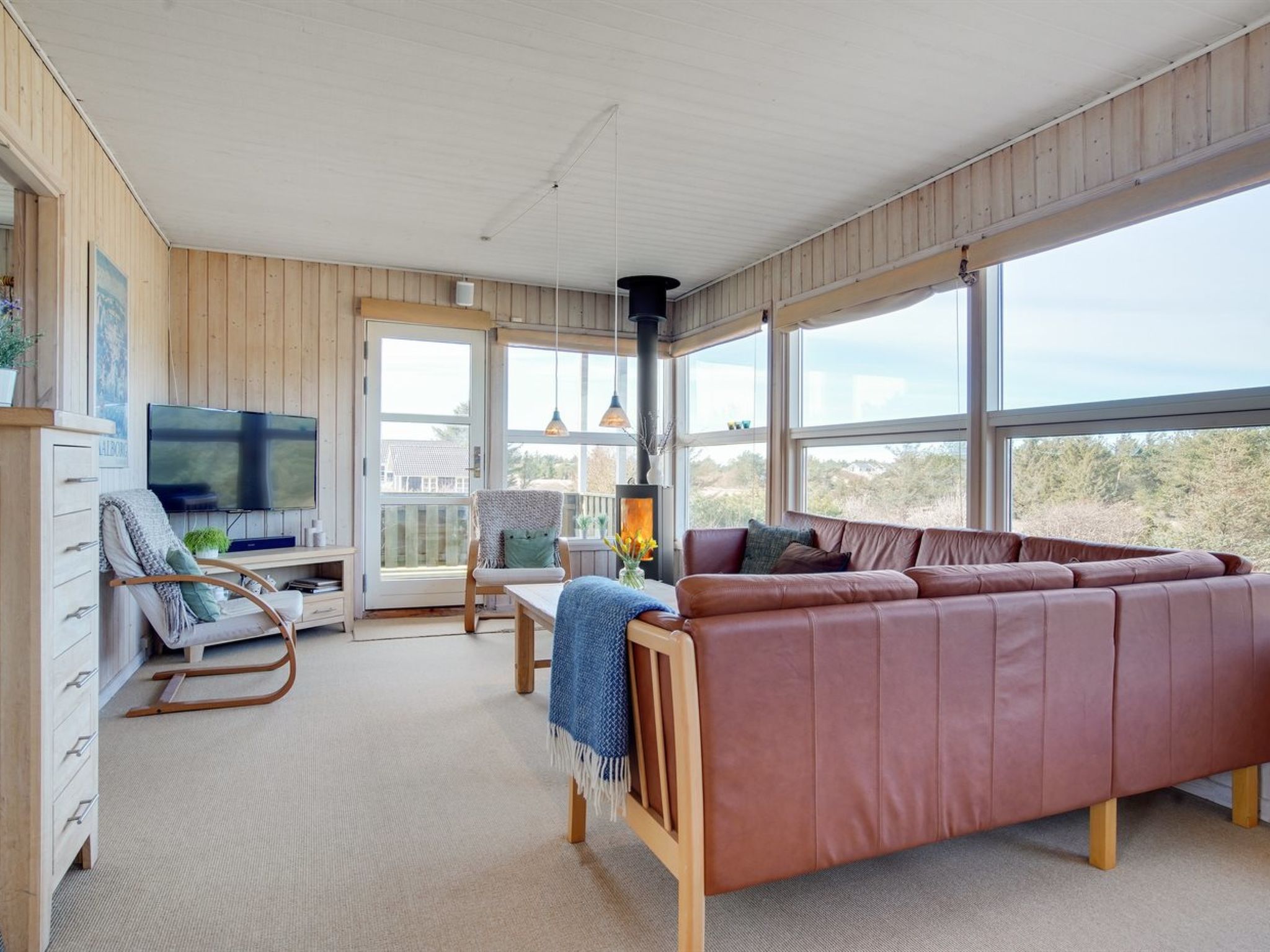 "Solveig" - 1.5km from the sea - Binnen