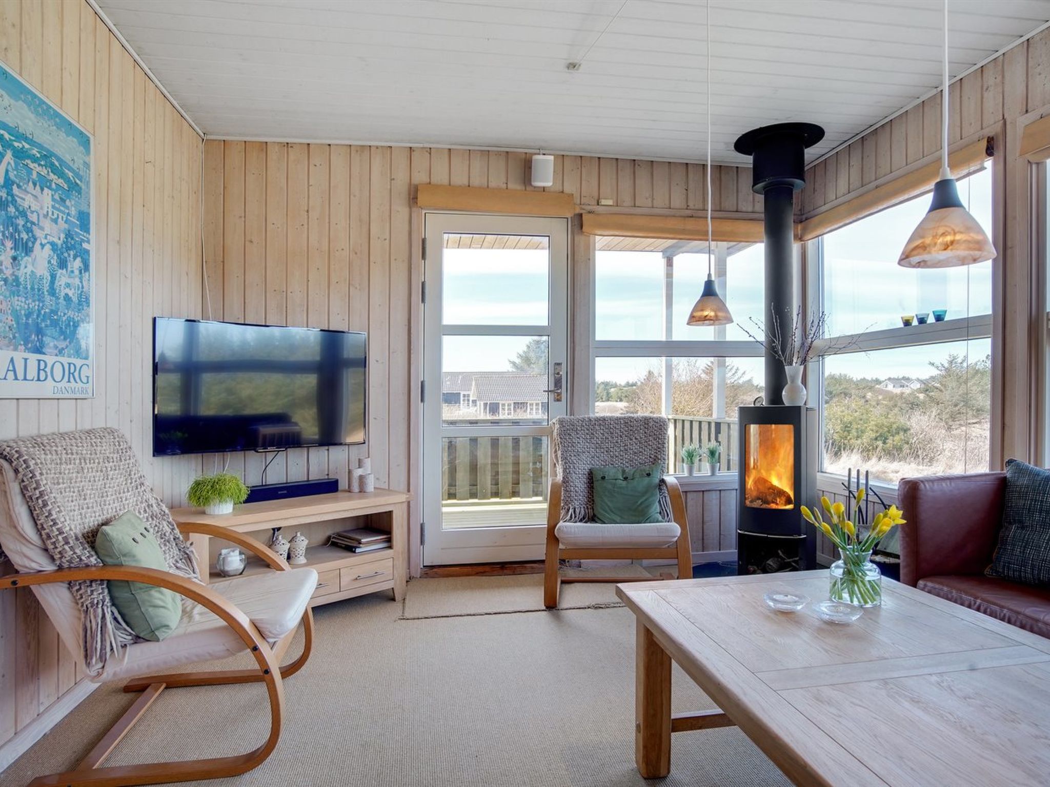"Solveig" - 1.5km from the sea - Binnen