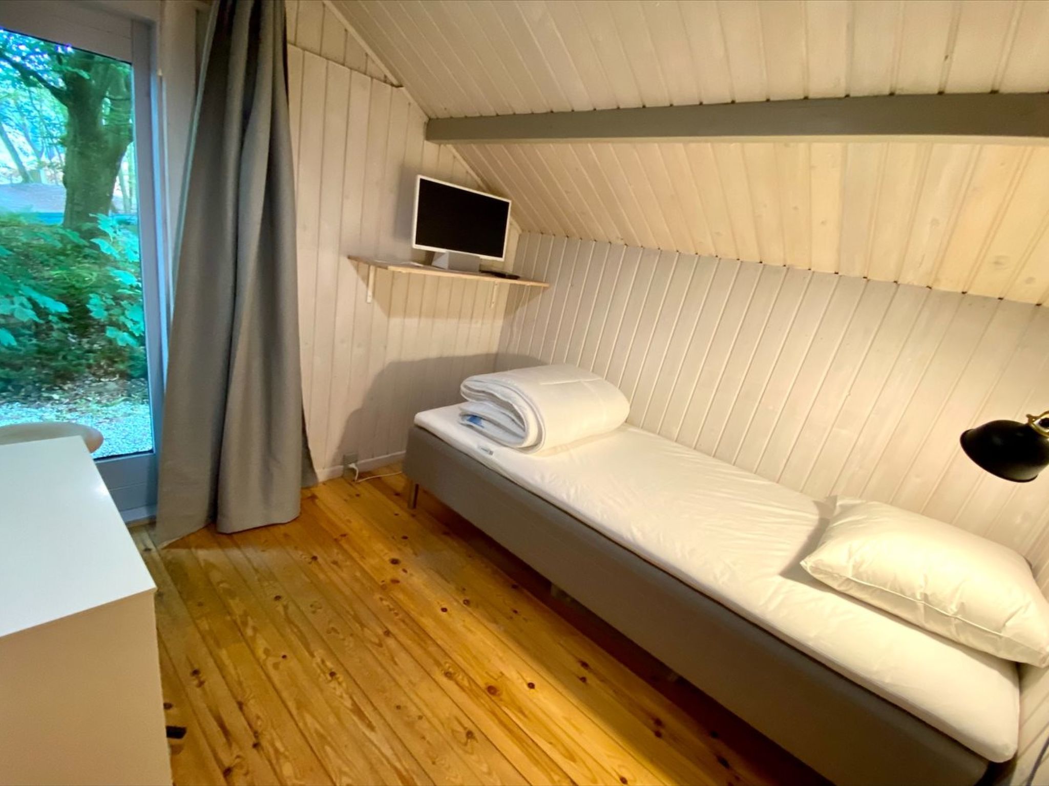 "Iskra" - 900m from the sea - Binnen