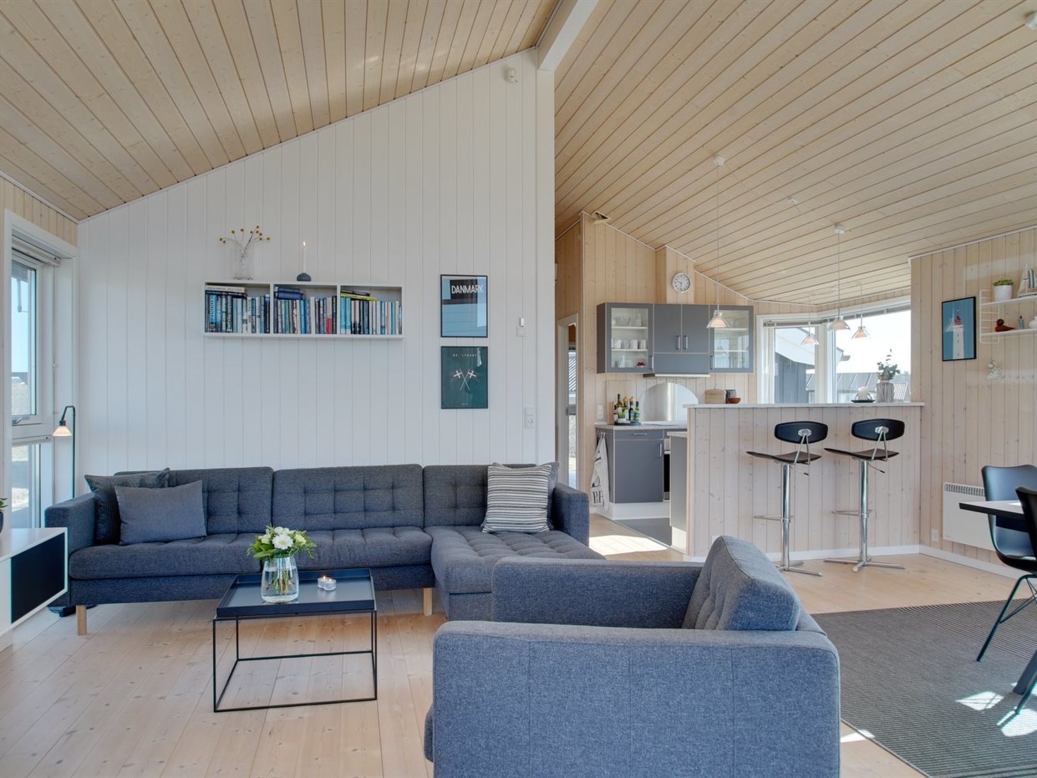 "Ulf" - 100m from the sea