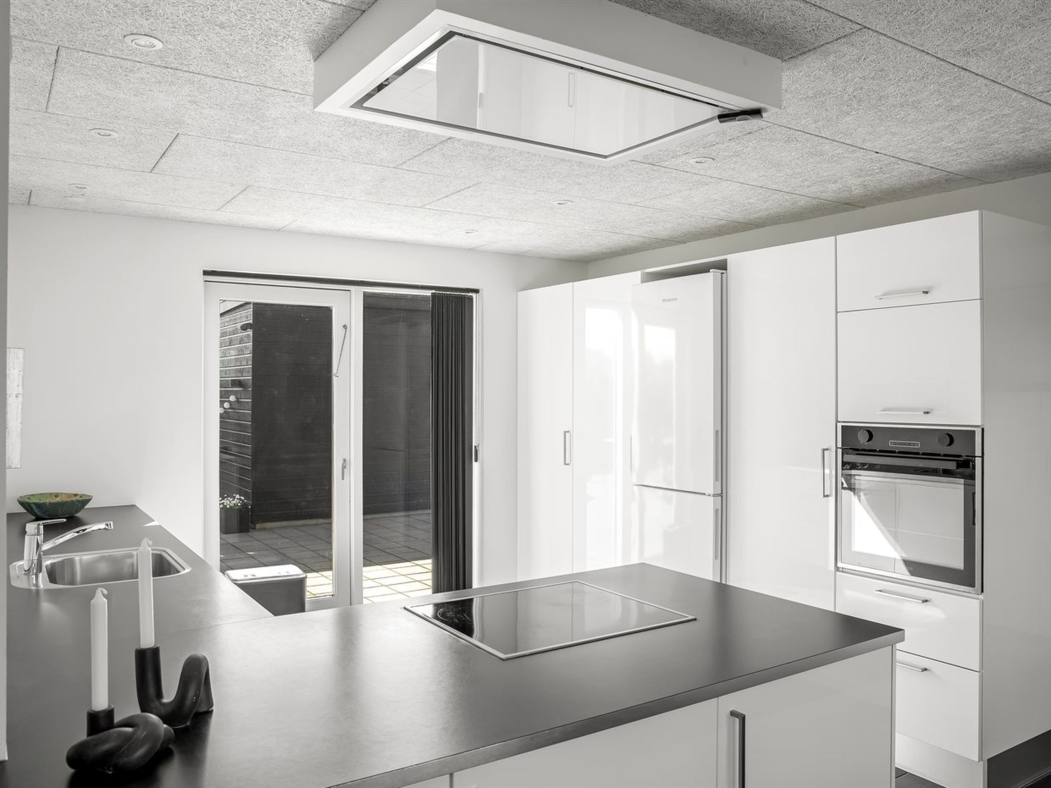 "Ilfar" - 700m from the sea - Binnen
