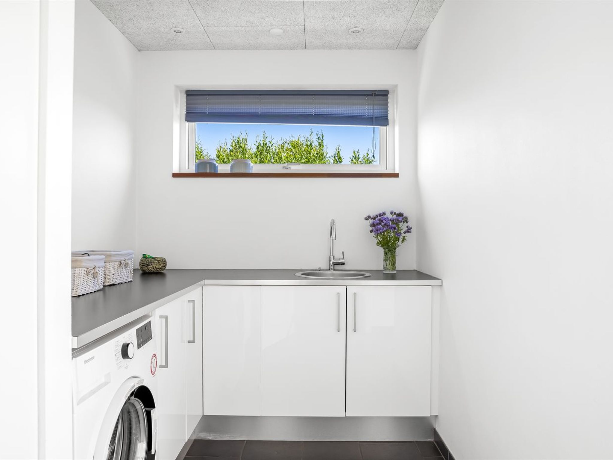 "Ilfar" - 700m from the sea - Binnen