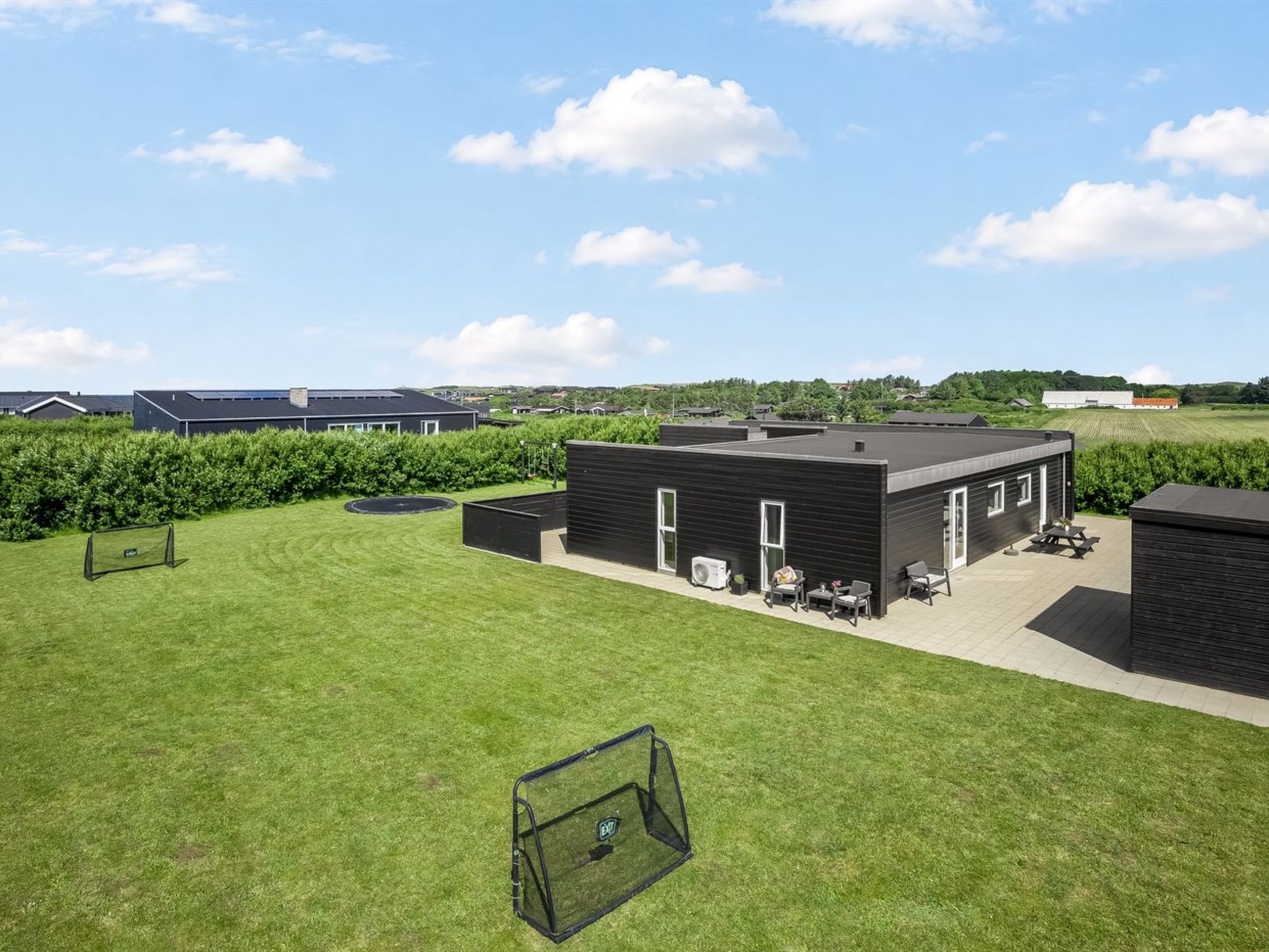"Ilfar" - 700m from the sea - Buiten