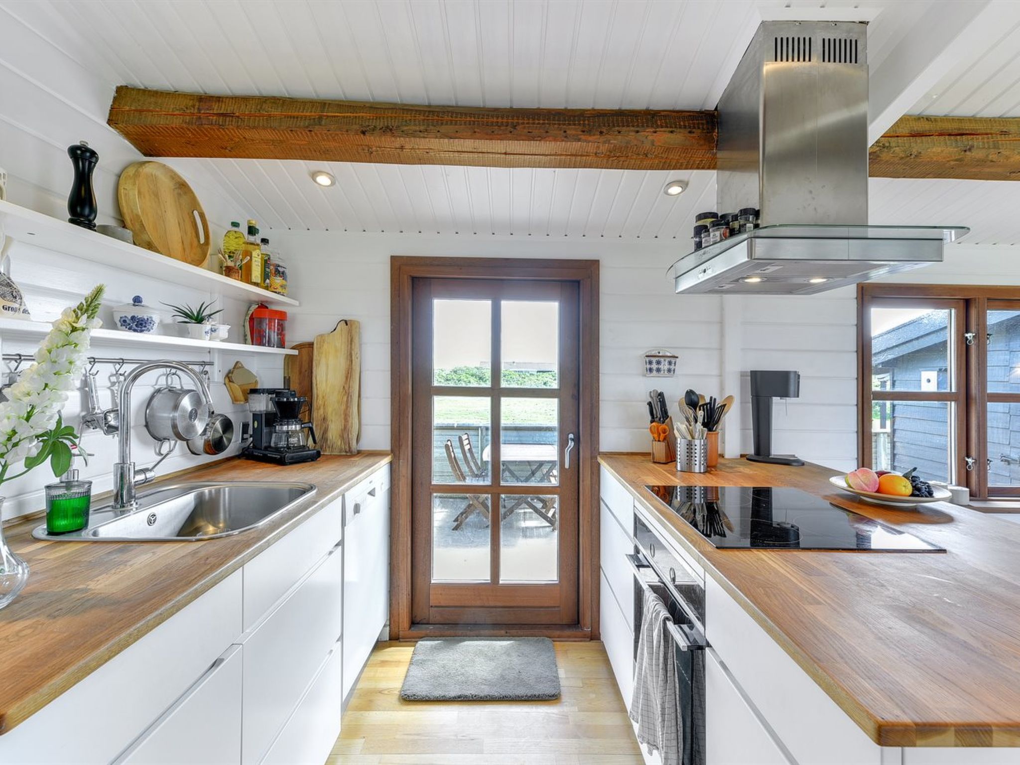 "Matina" - 100m from the sea-Binnen