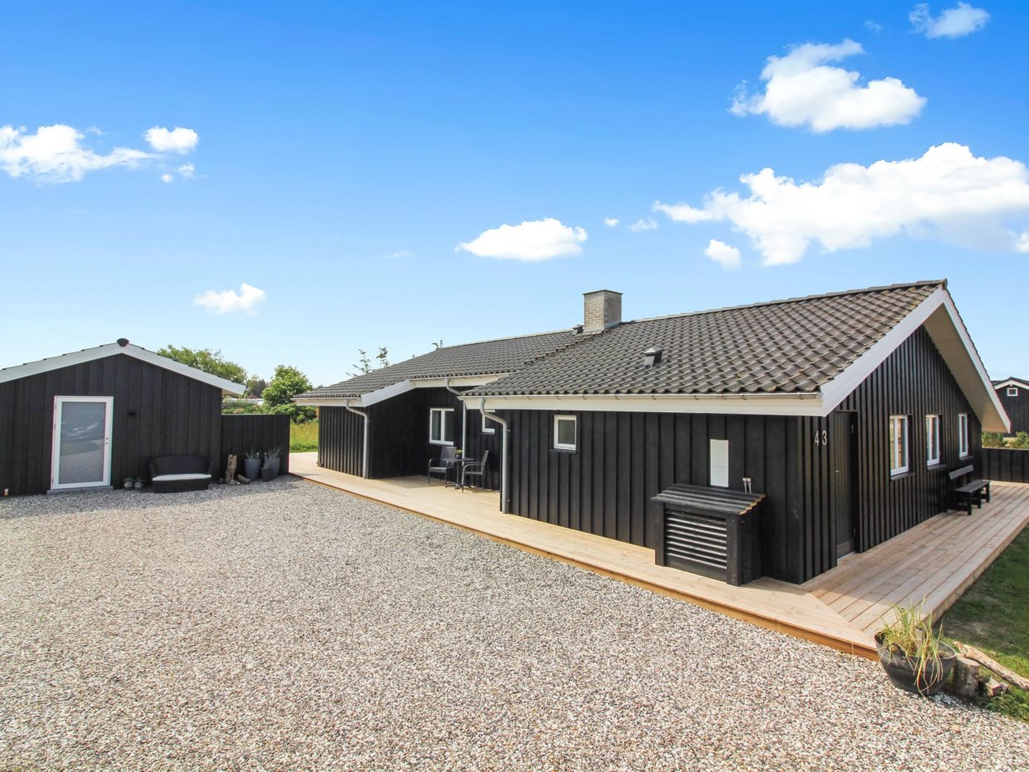 "Mayke" - 900m from the sea-Outside