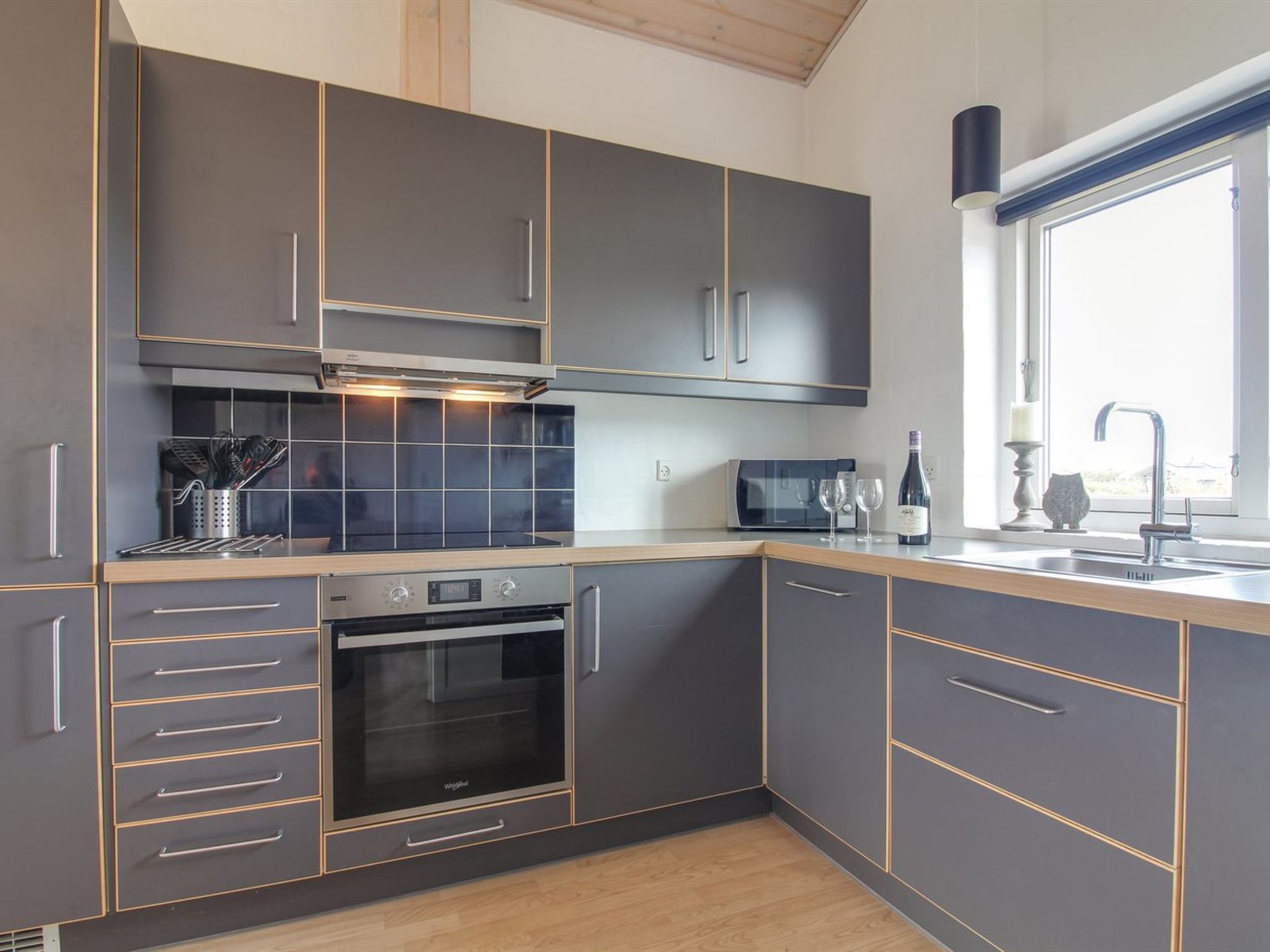 "Mayke" - 900m from the sea - Binnen