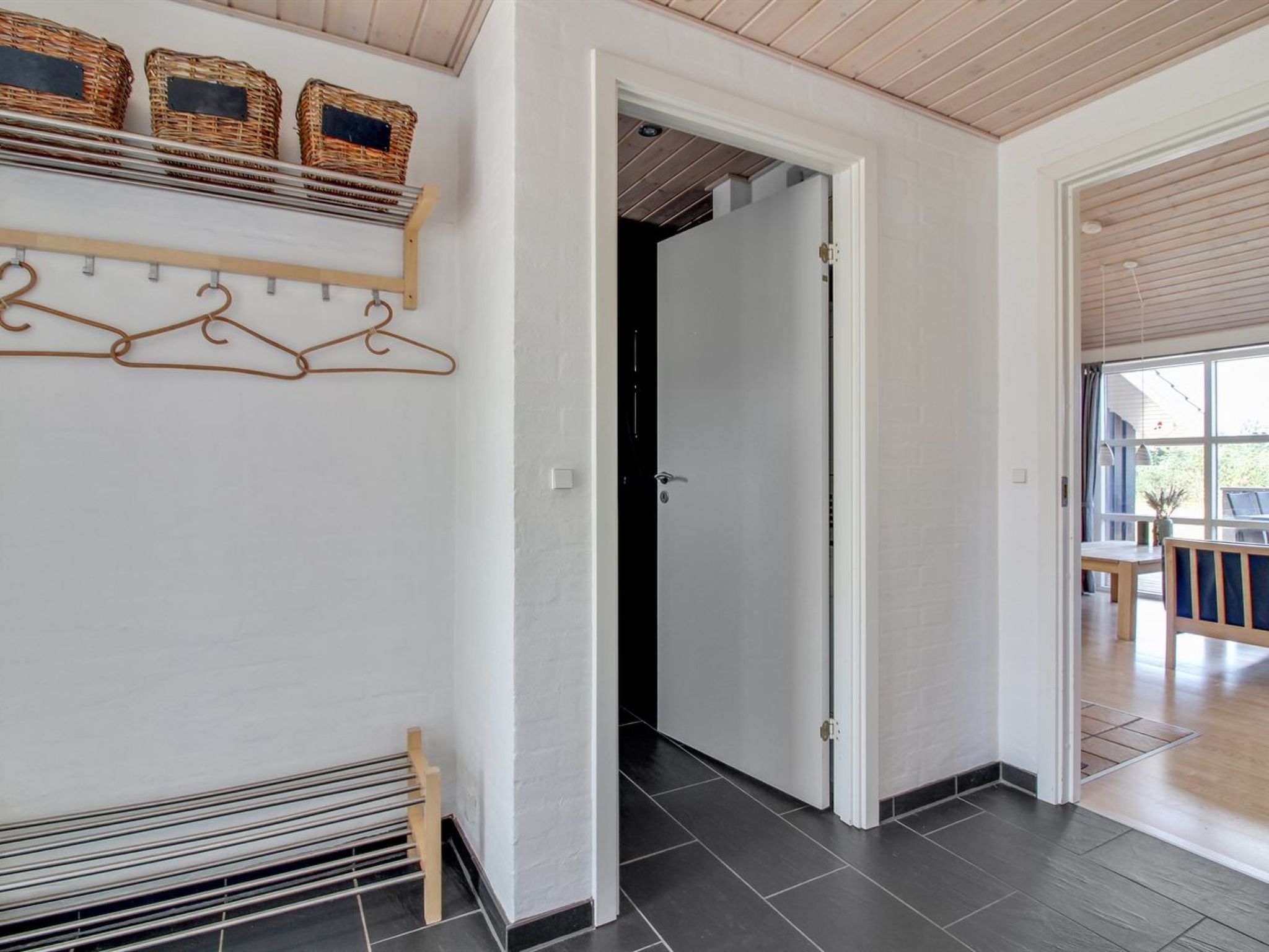 "Mayke" - 900m from the sea - Binnen