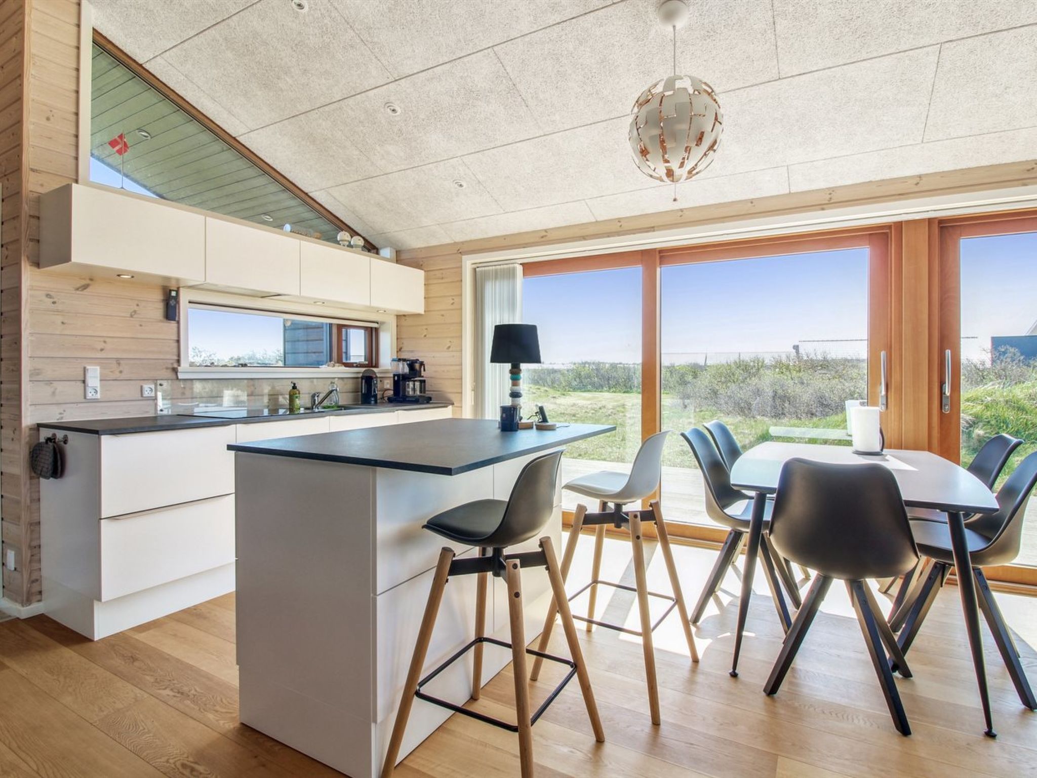 "Tuire" - 250m from the sea - Inside