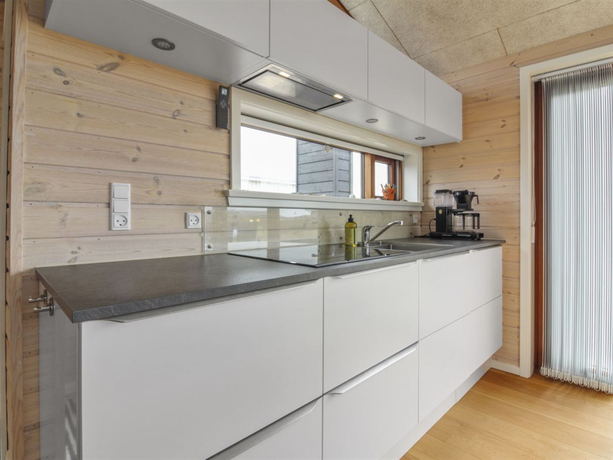 "Tuire" - 250m from the sea - Inside