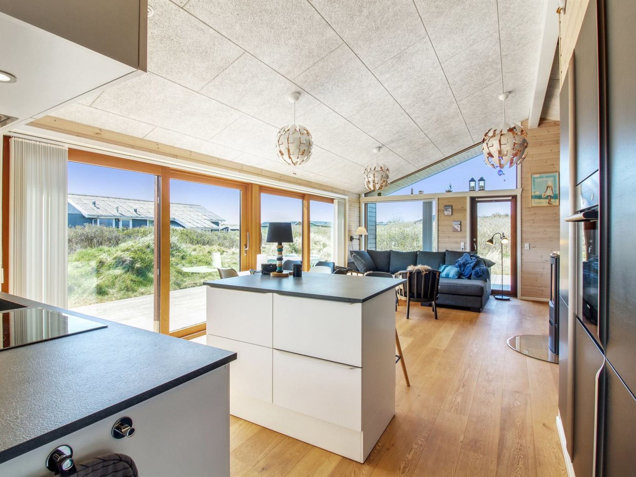 "Tuire" - 250m from the sea-Binnen