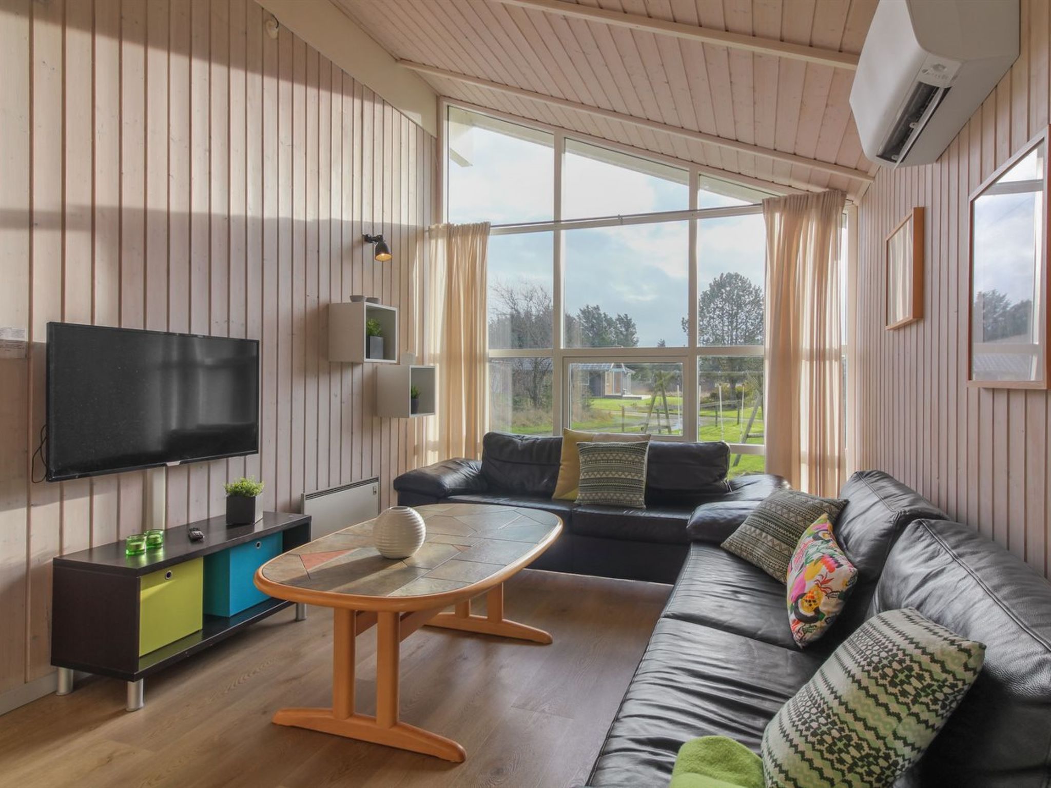 "Panu" - 600m from the sea-Binnen