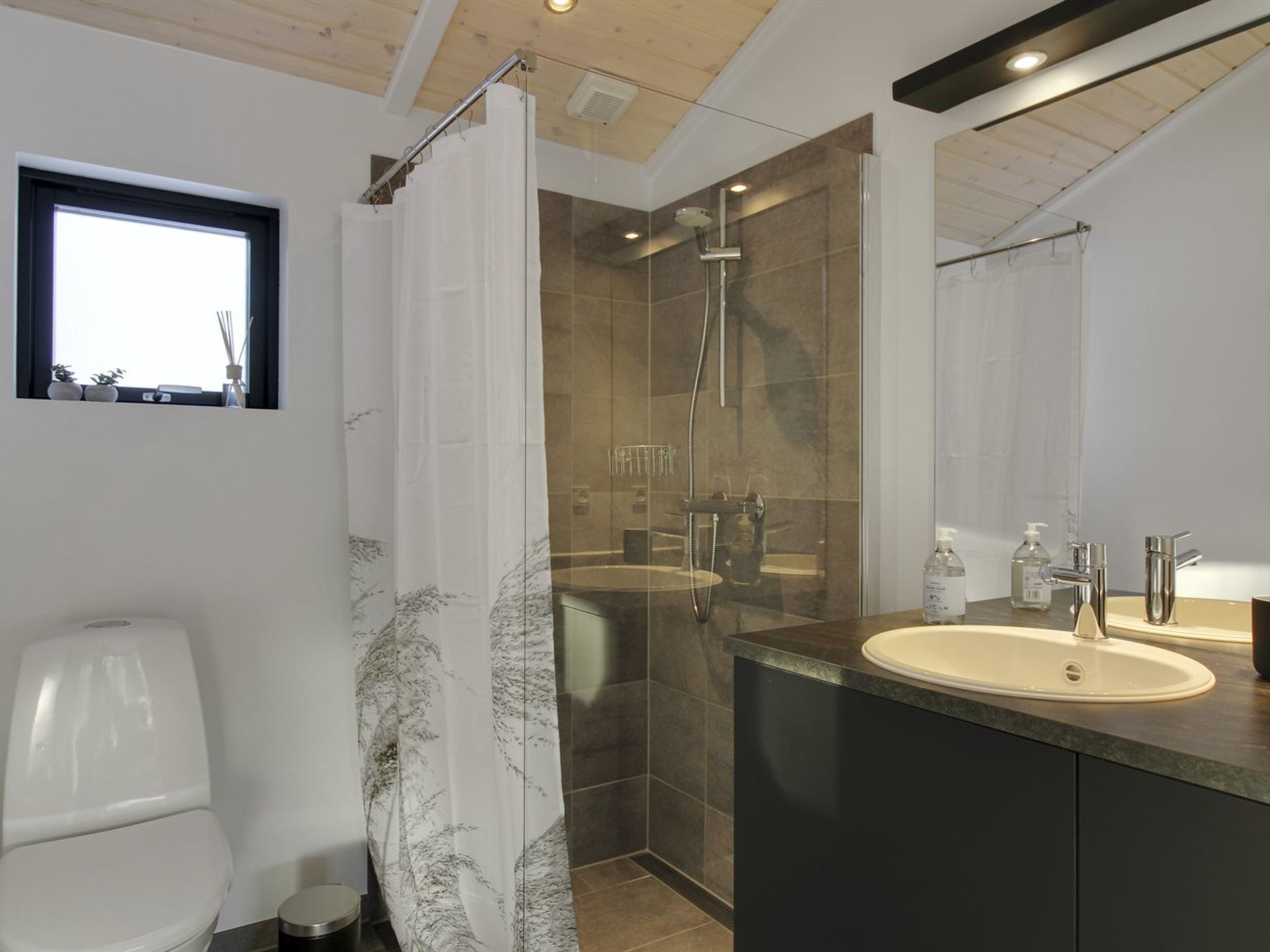 "Vanamo" - 300m from the sea - Binnen