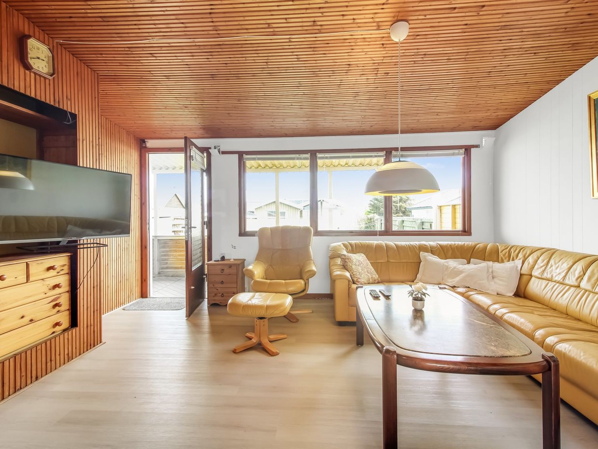 "Bozin" - 200m from the sea - Binnen
