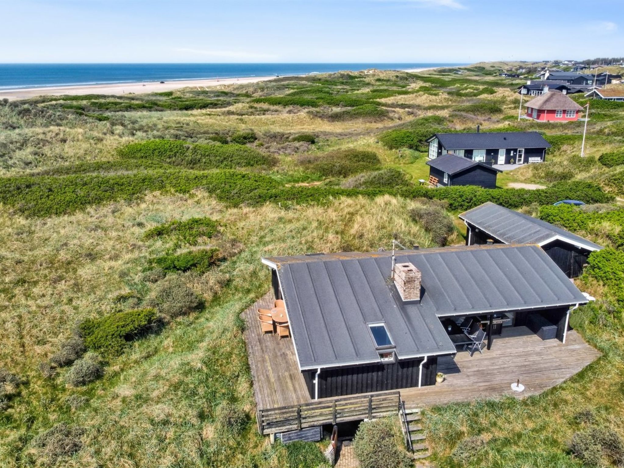 "Essie" - 250m from the sea