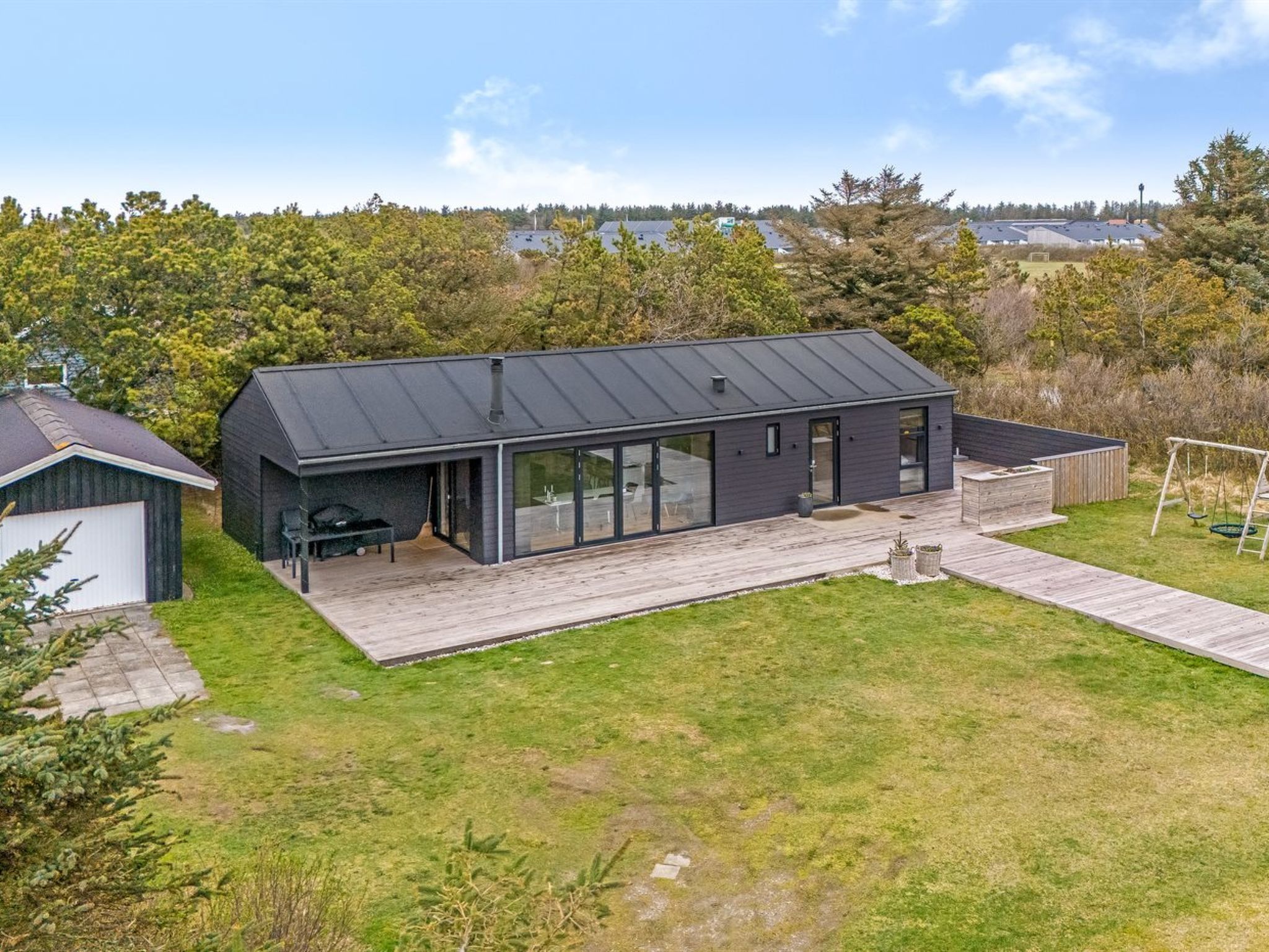 "Tatania" - 800m from the sea