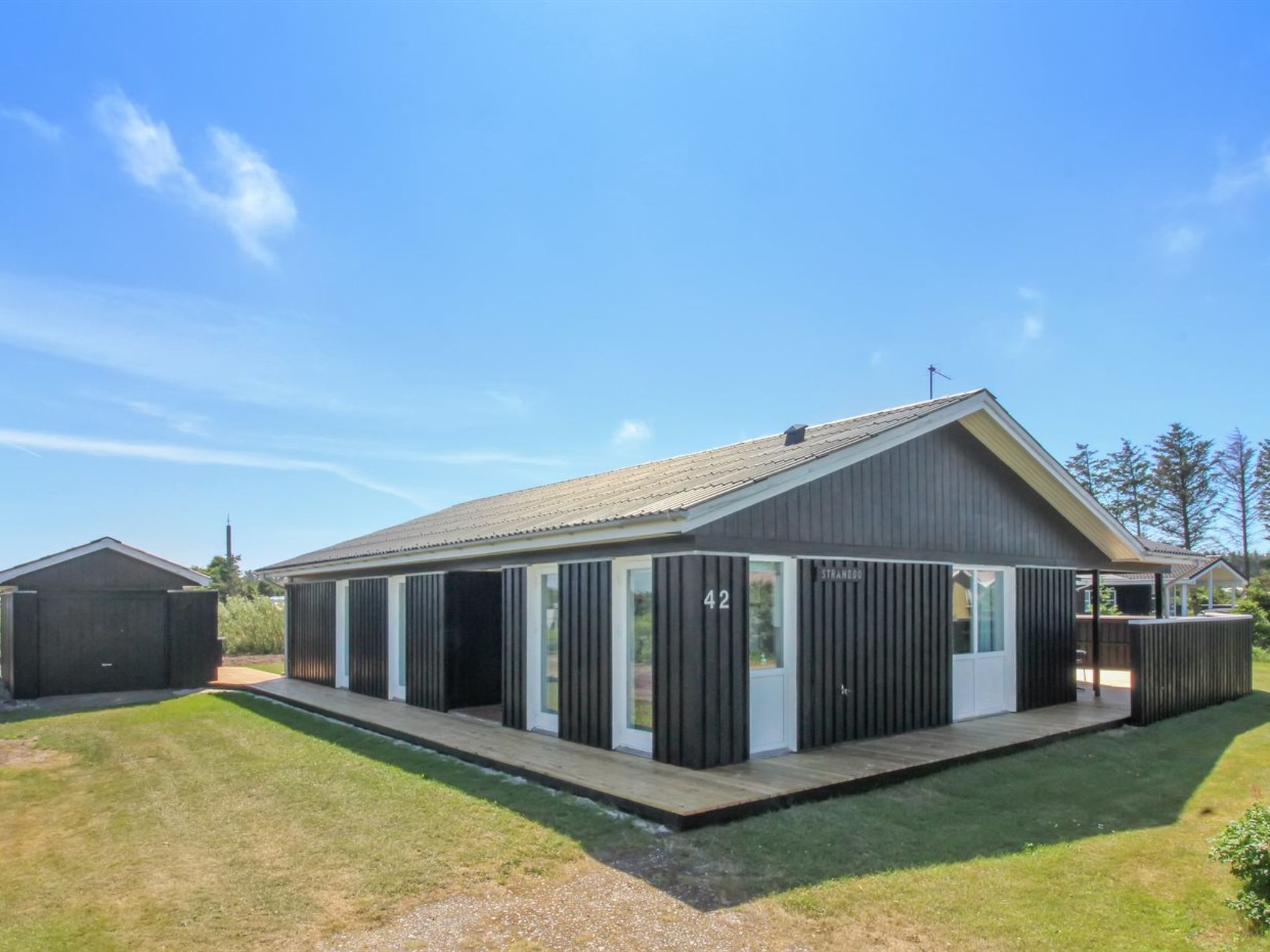 "Dome" - 750m from the sea - Buiten