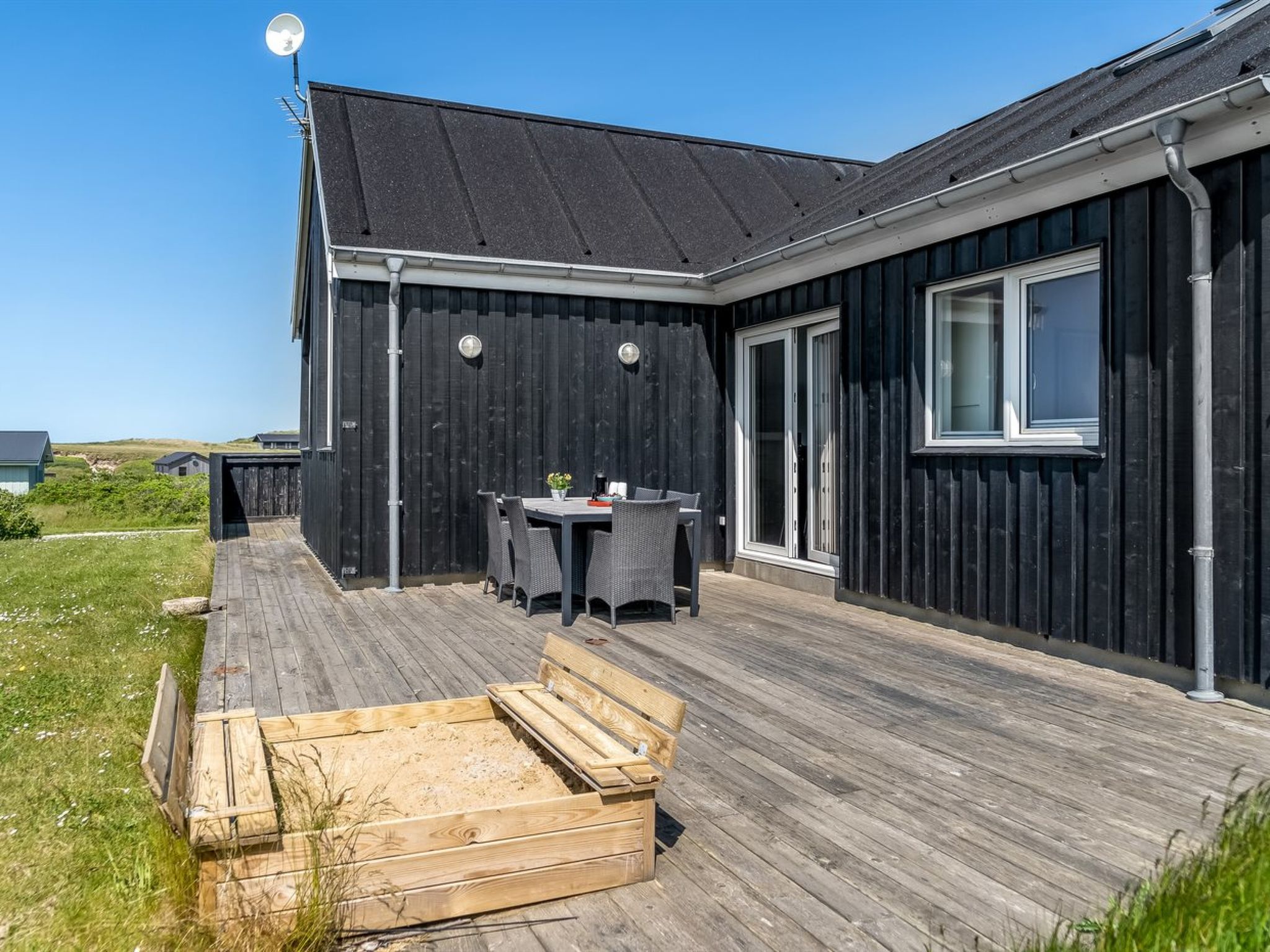 "Gynther" - 150m from the sea - Buiten