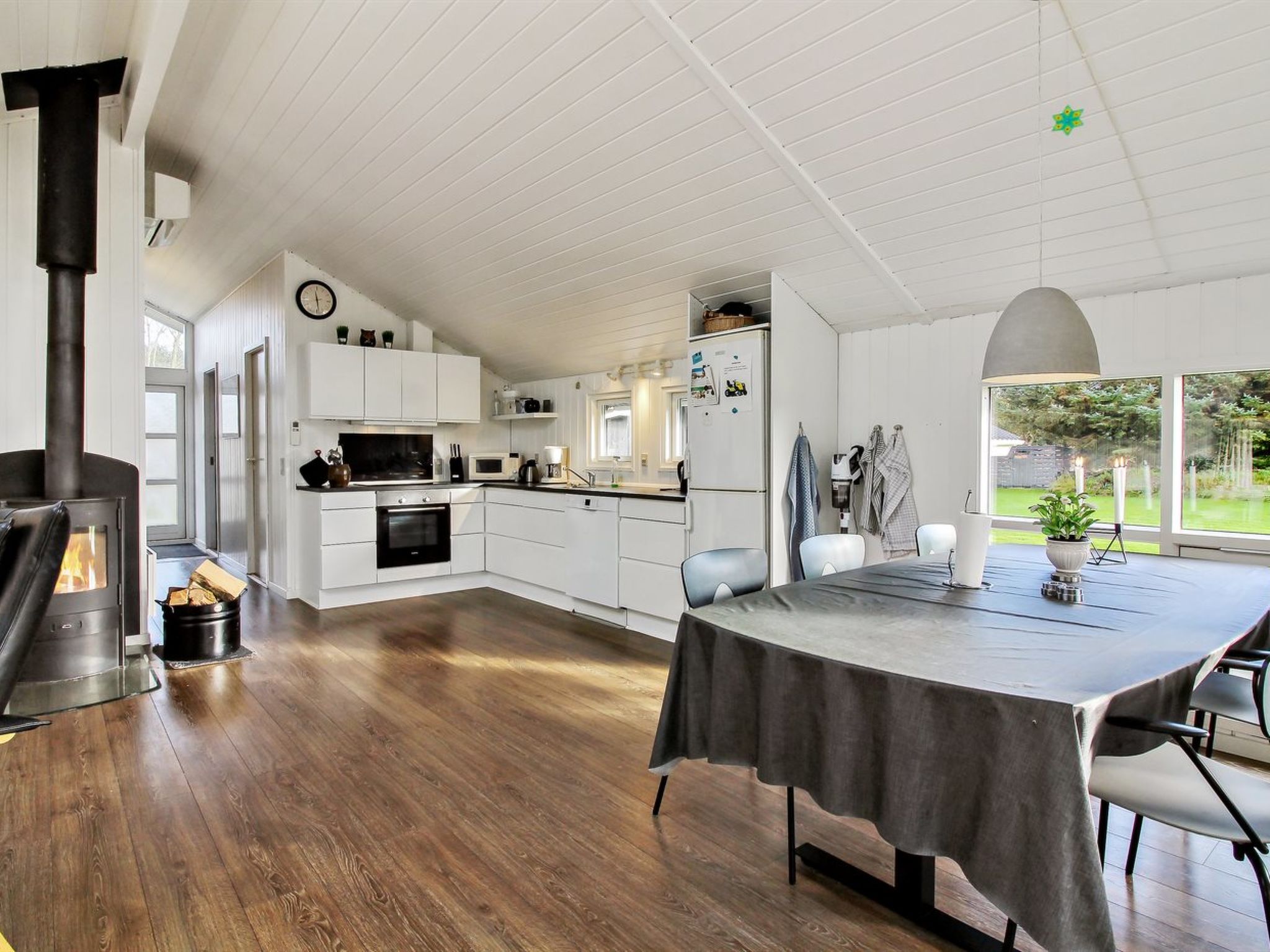 "Annalisa" - 1.2km from the sea - Binnen