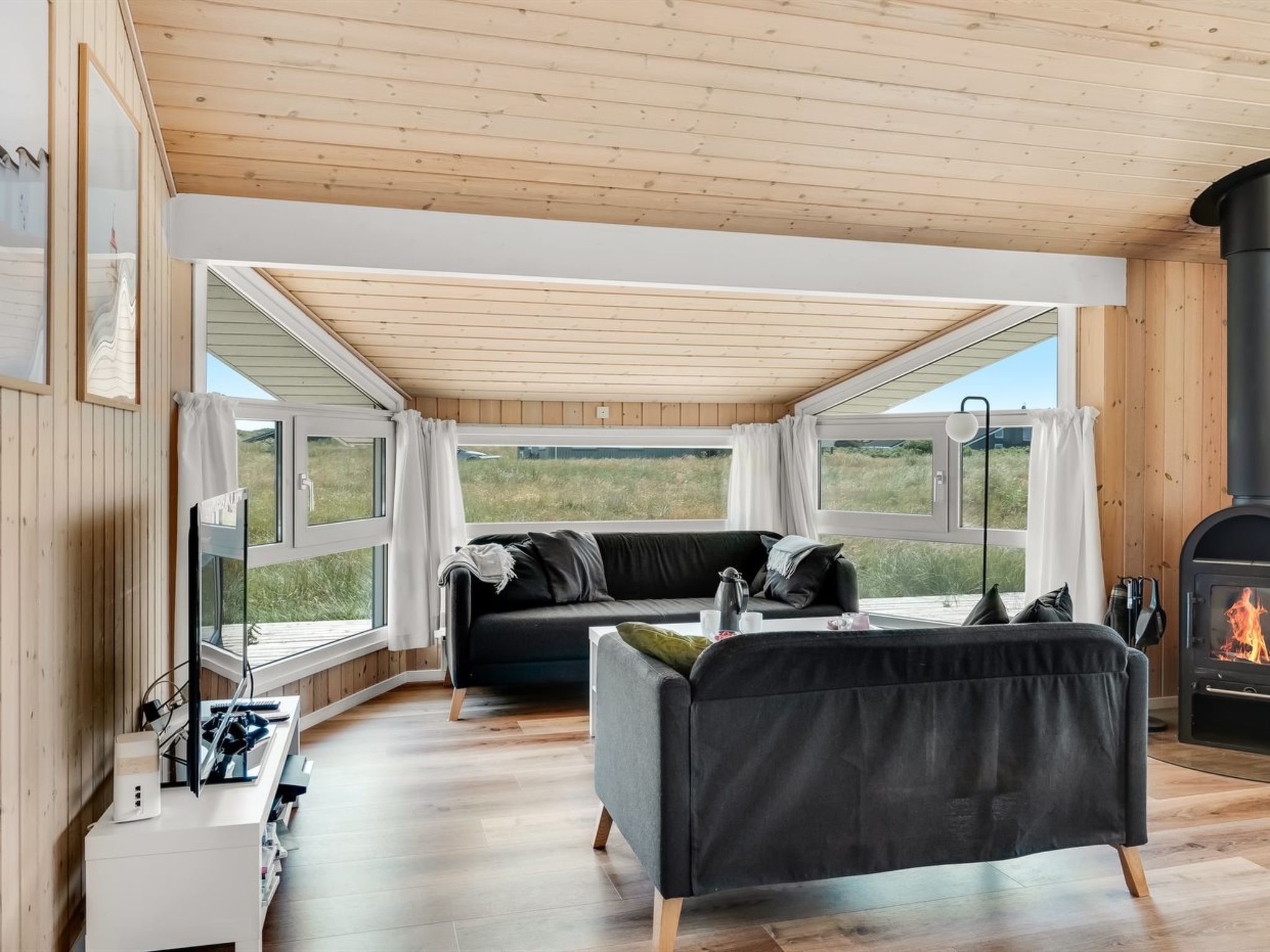 "Katla" - 400m from the sea - Binnen